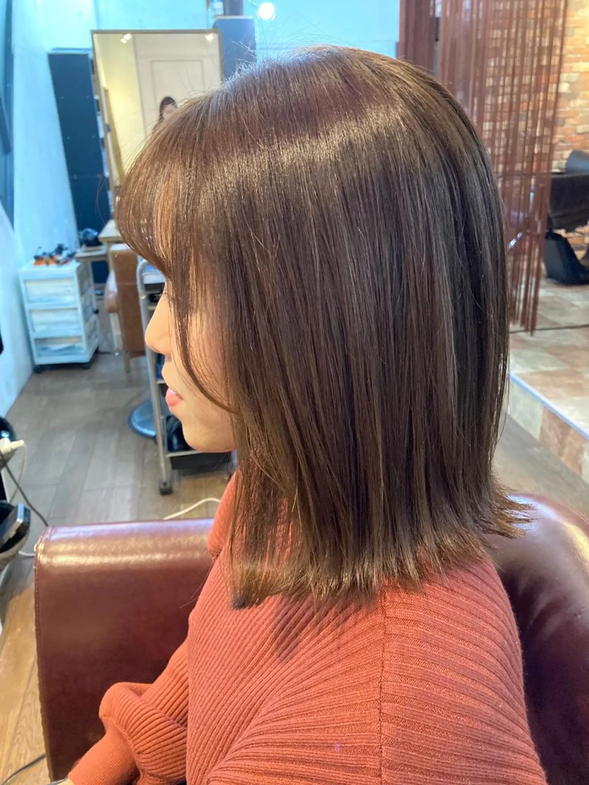 ミディアム カラー ベージュカラー ブリーチ ブリーチなしカラー corona hairdesign KAZUE MAEDA所属・マエダ　カズエ🫶 coronahairのヘアスタイル