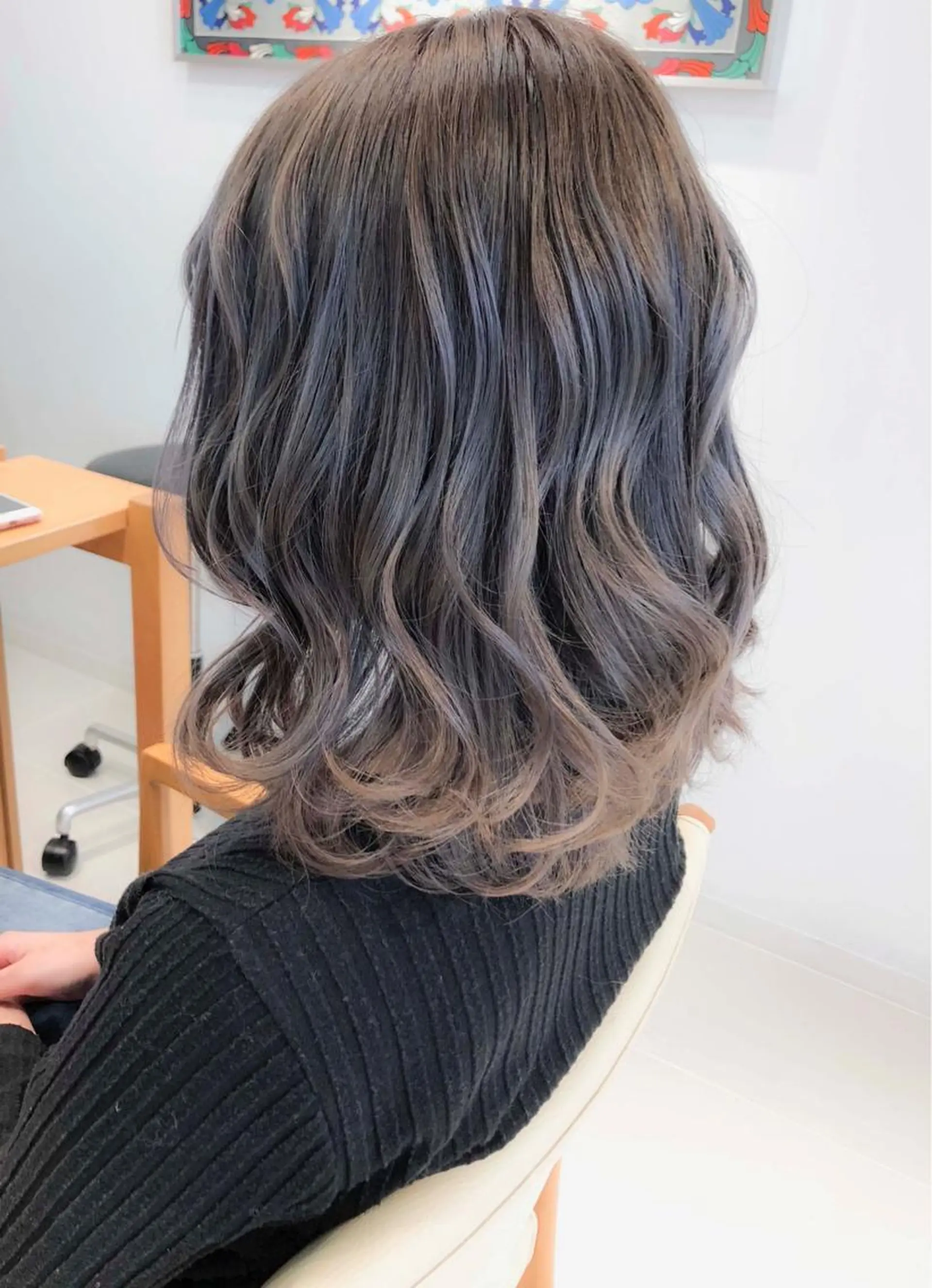 ミディアム カラー アッシュ ベージュカラー グラデーションカラー ヘアカラー トリートメント Days 透明感カラーのヘアスタイル