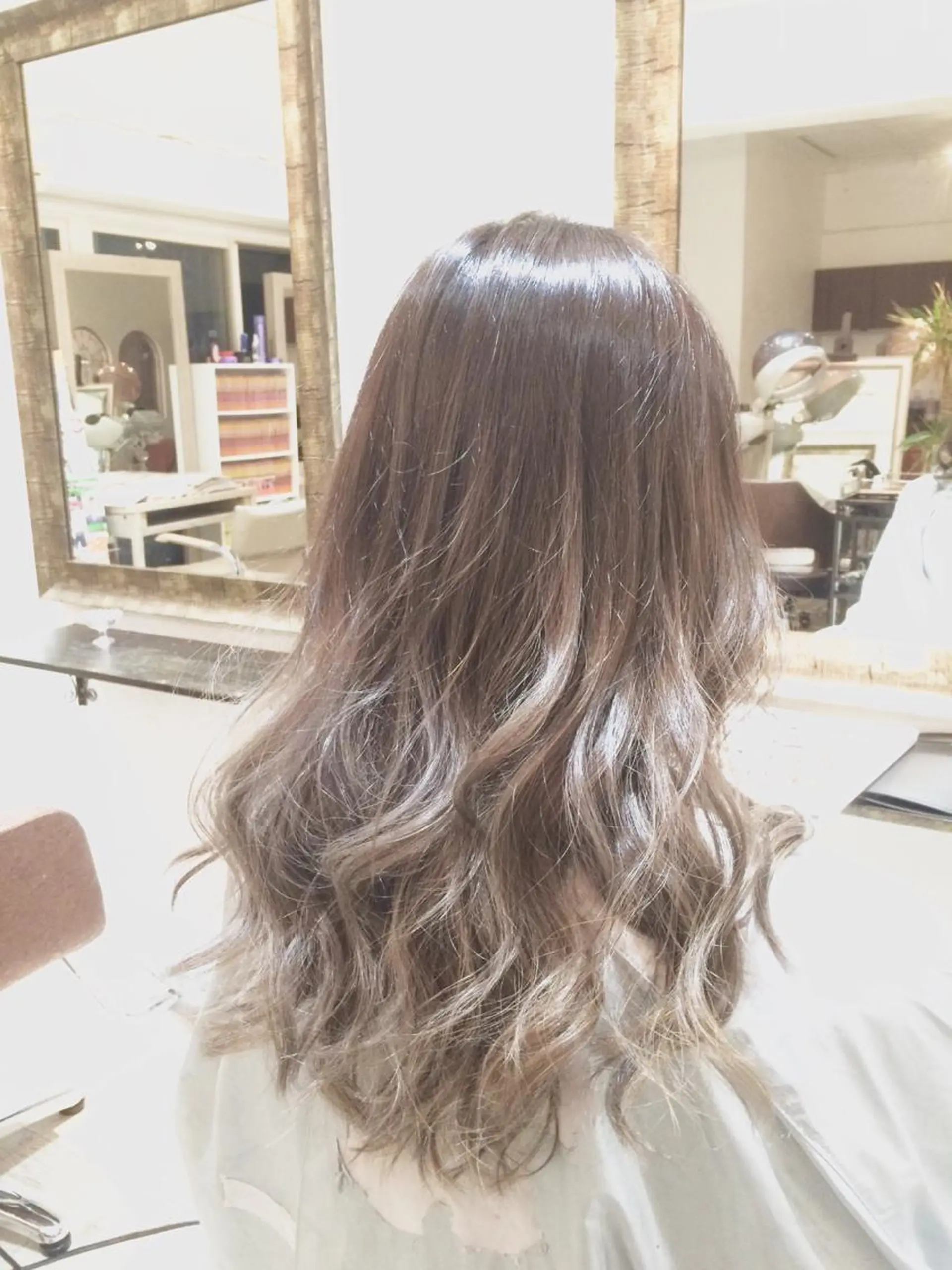 ミディアム セミロング ロング カラー ヘアアレンジ ブリーチ グラデーションカラー グレージュ 外国人風カラー RecheRche【池袋】所属・👑指名率No.1 👑坂口飛翔のヘアスタイル