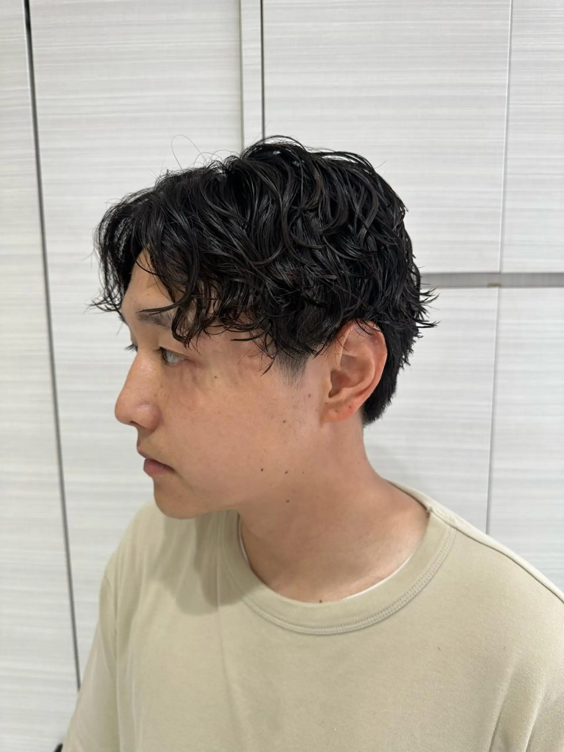 ショート パーマ メンズ メンズブリーチ ダウンパーマ メンズハイライト メンズインナーカラー メンズ韓国風 brace立花店所属・中嶋 紘夢のヘアスタイル