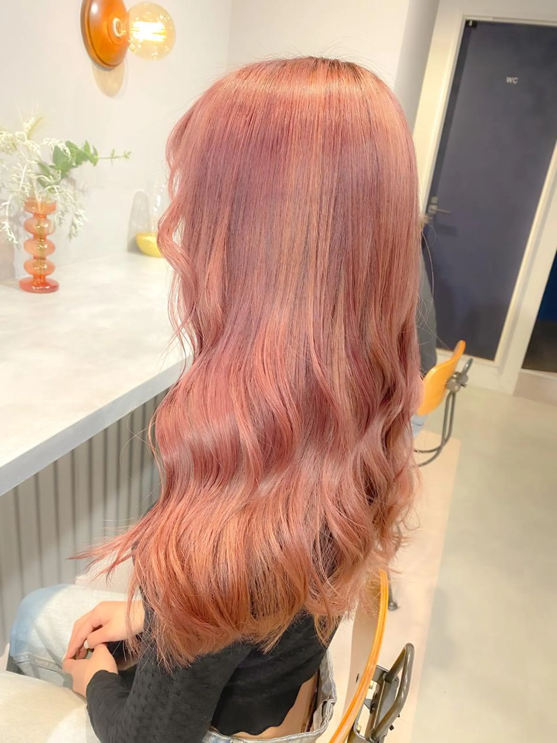 セミロング カラー バレイヤージュ ブリーチ 透明感カラー デザインカラー ダブルカラー ヘアカラー トリートメント 💖ハイライト/ハイ トーン💖MIKIのヘアスタイル