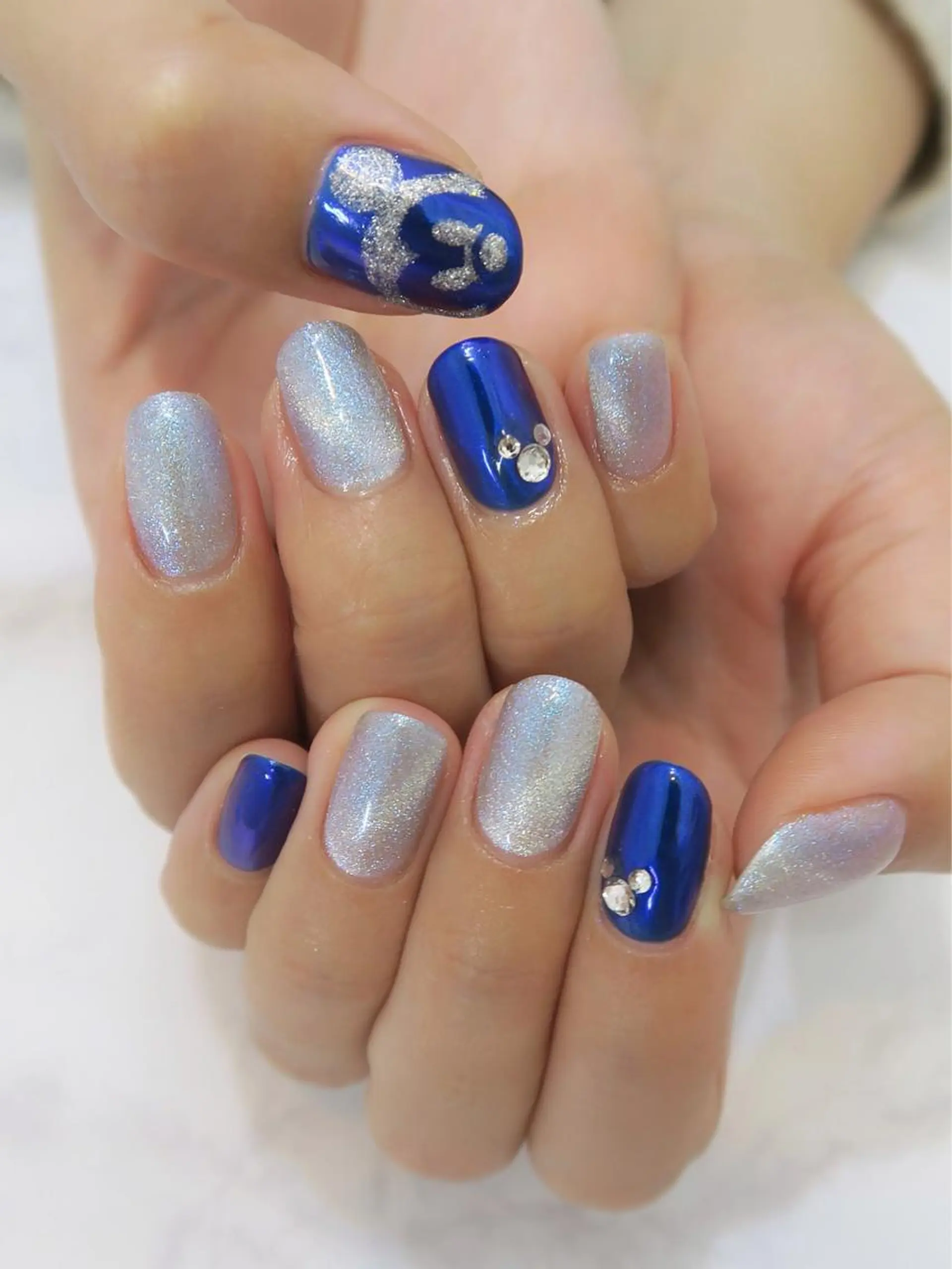 ネイル gloss nail 代々木上原のネイルデザイン
