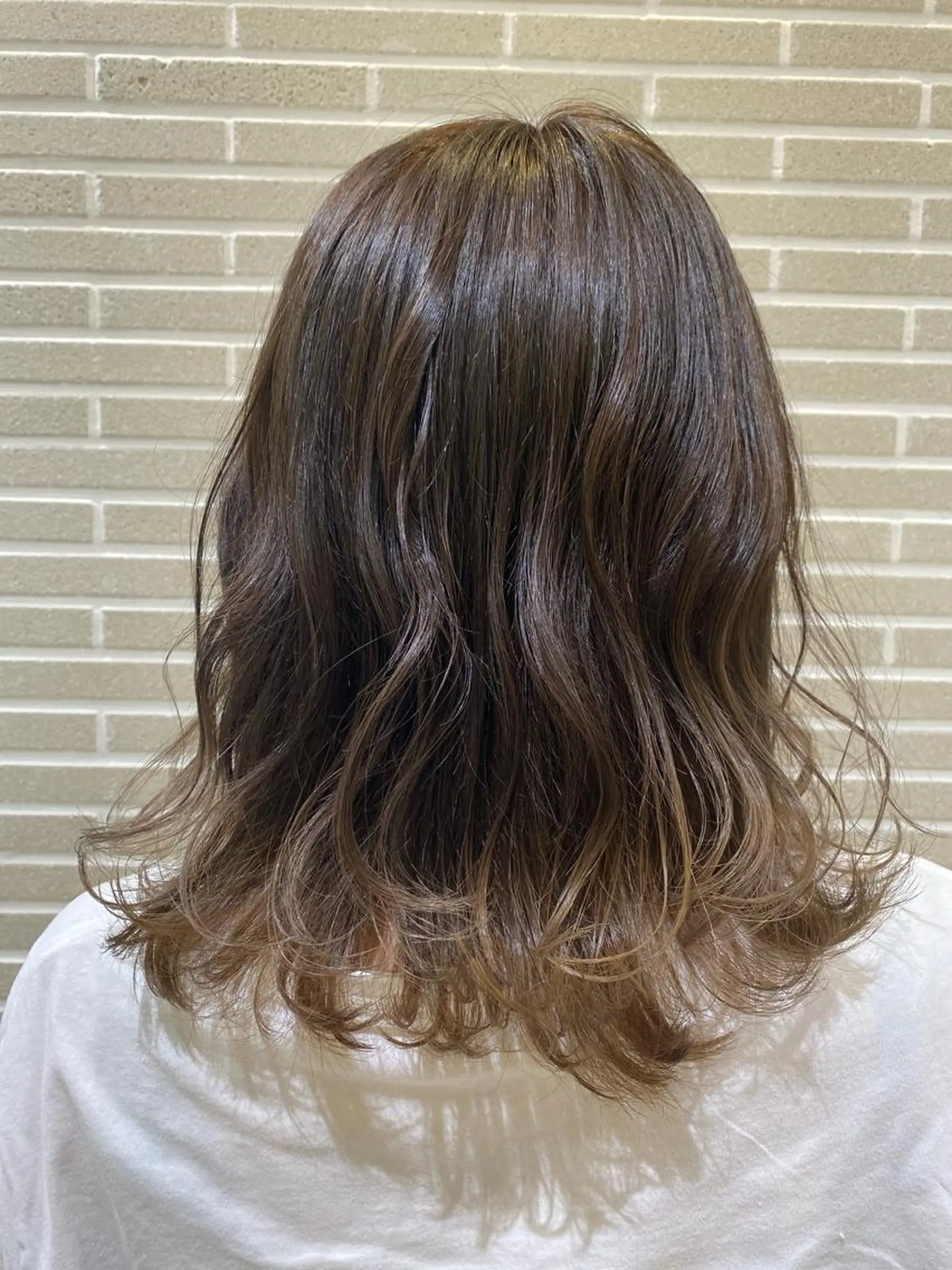 ミディアム カット ヘアカラー トリートメント 植田 菜月のヘアスタイル