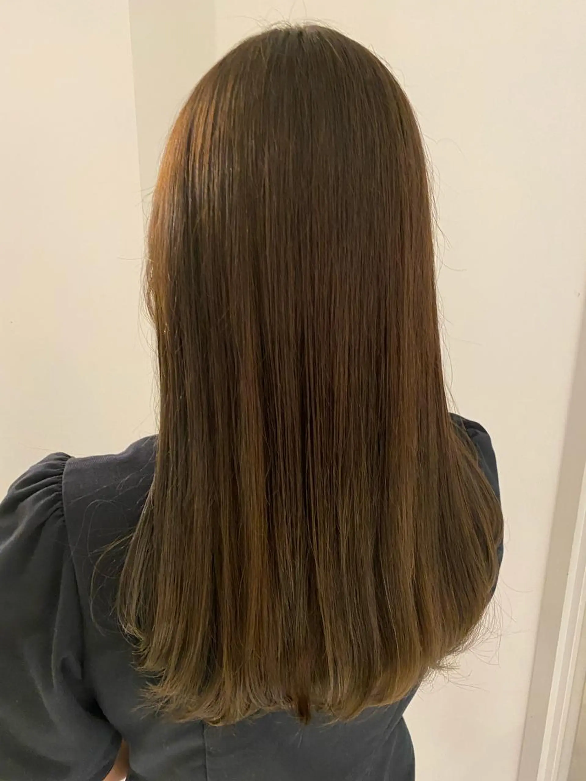 セミロング 頭皮につけないカラー /白髪ぼかし/実加永のヘアスタイル