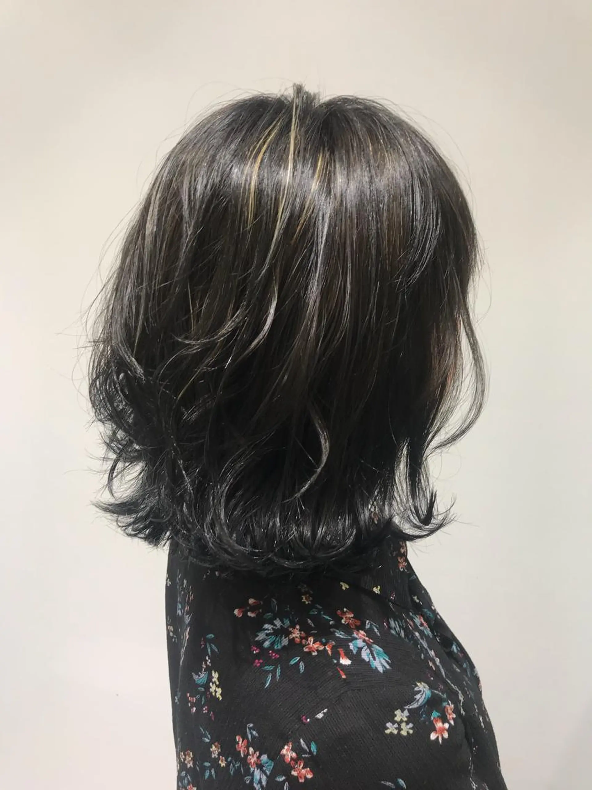 ミディアム カラー ブルーカラー ブルージュ ハイライトカラー ハイライト 縮毛矯正/髪質改善 /韓国風　山川春輝のヘアスタイル