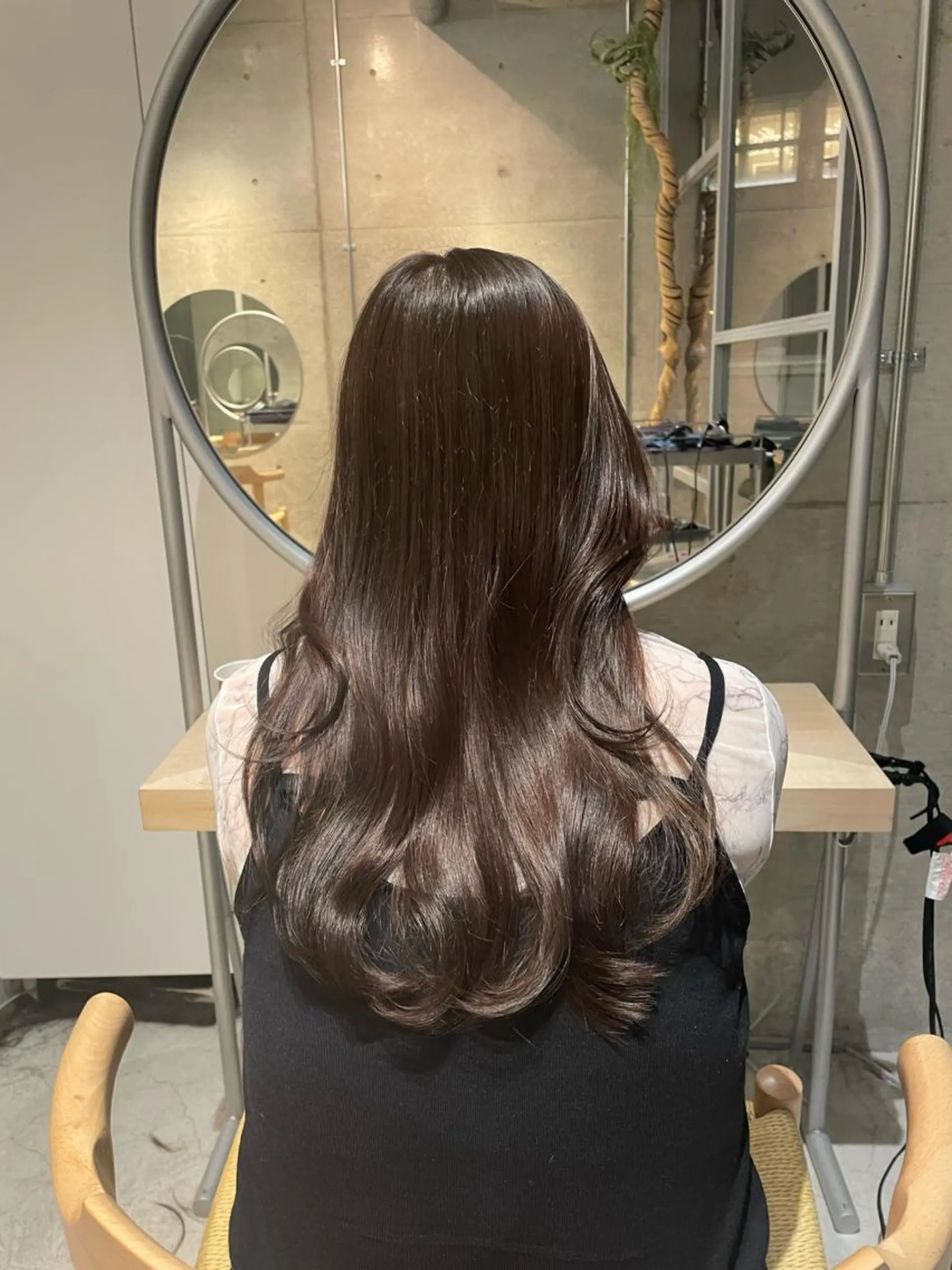 ロング カラー ベージュカラー オリーブベージュ レイヤーカット トリートメント レイヤーカット🎀 kanaのヘアスタイル