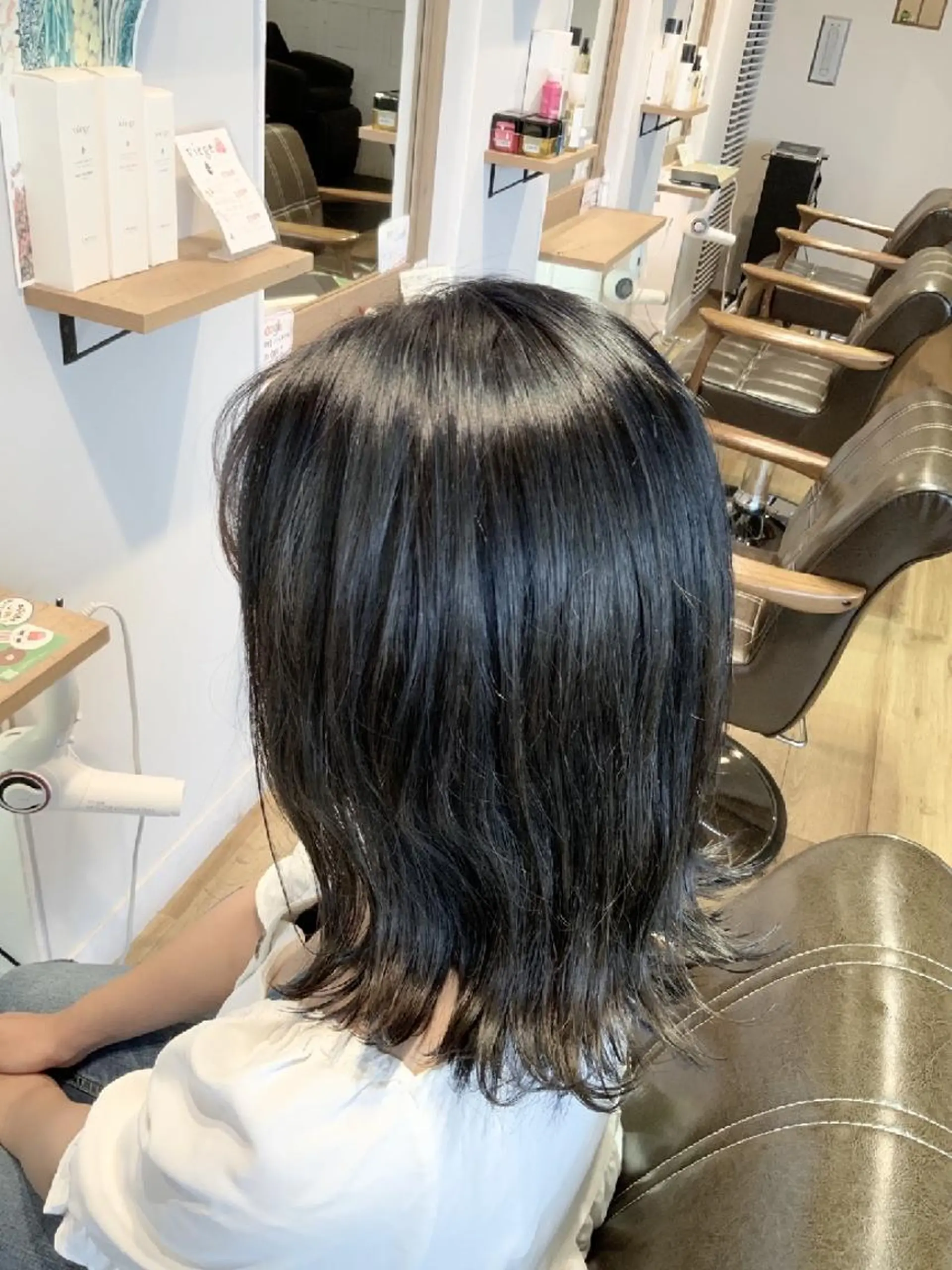 カラー ブルーカラー 透明感カラー ヘアカラー トリートメント 堀 望美のヘアスタイル