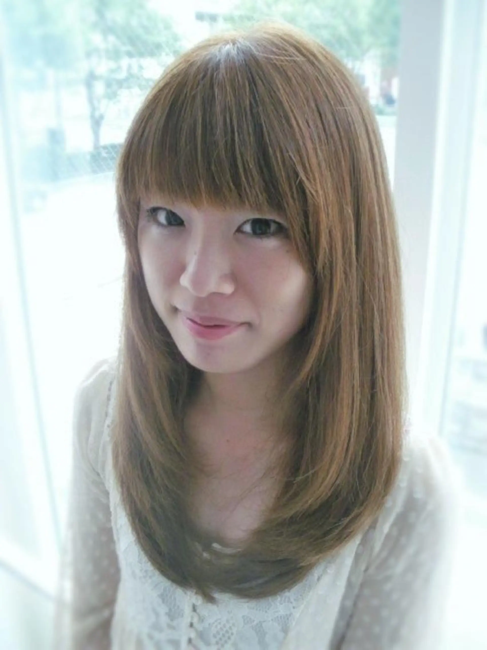 セミロング ヘアアレンジ カラー パピヨンロゼ タクヤのヘアスタイル