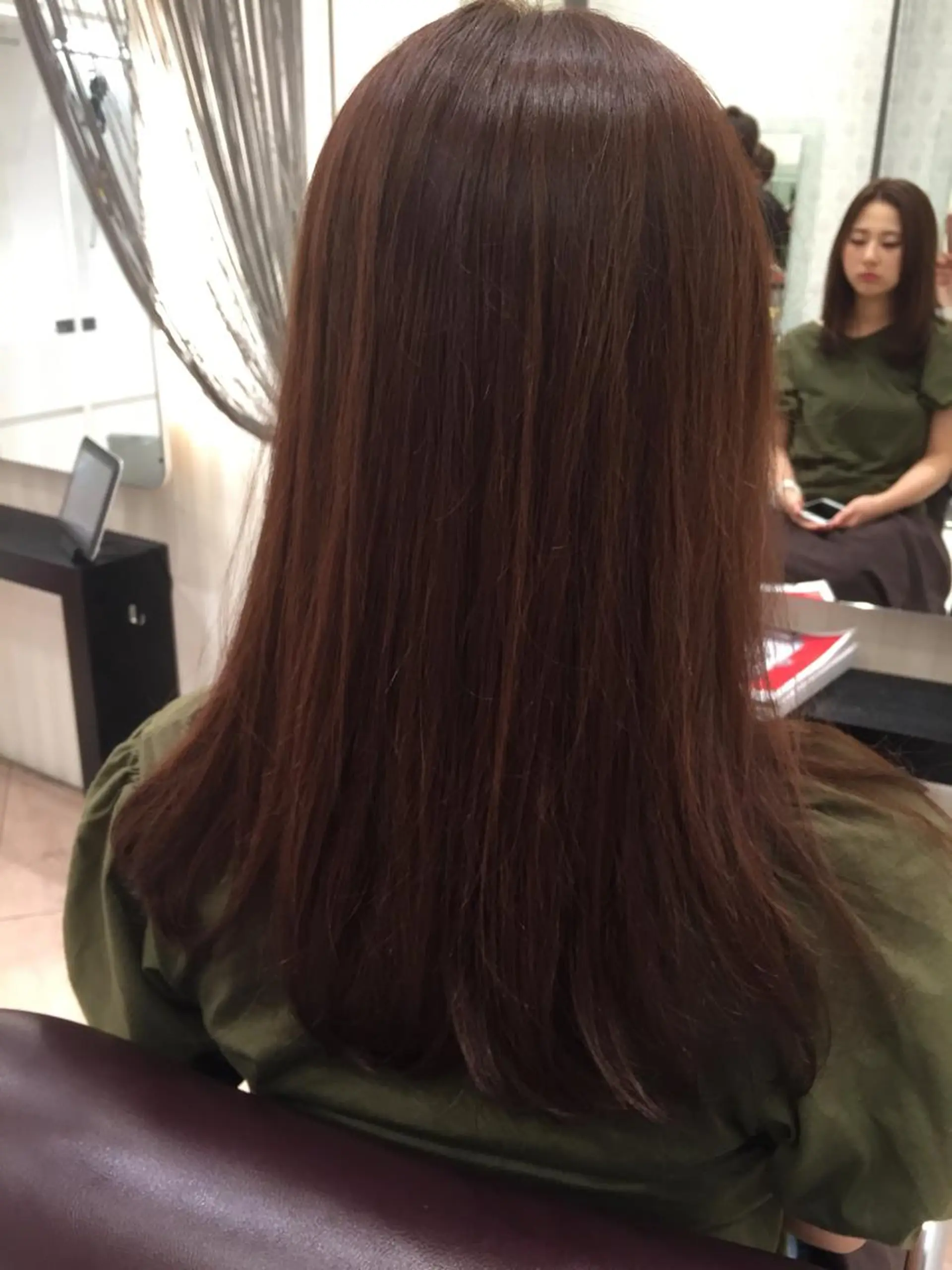 ロング カラー 田畑 福恵のヘアスタイル