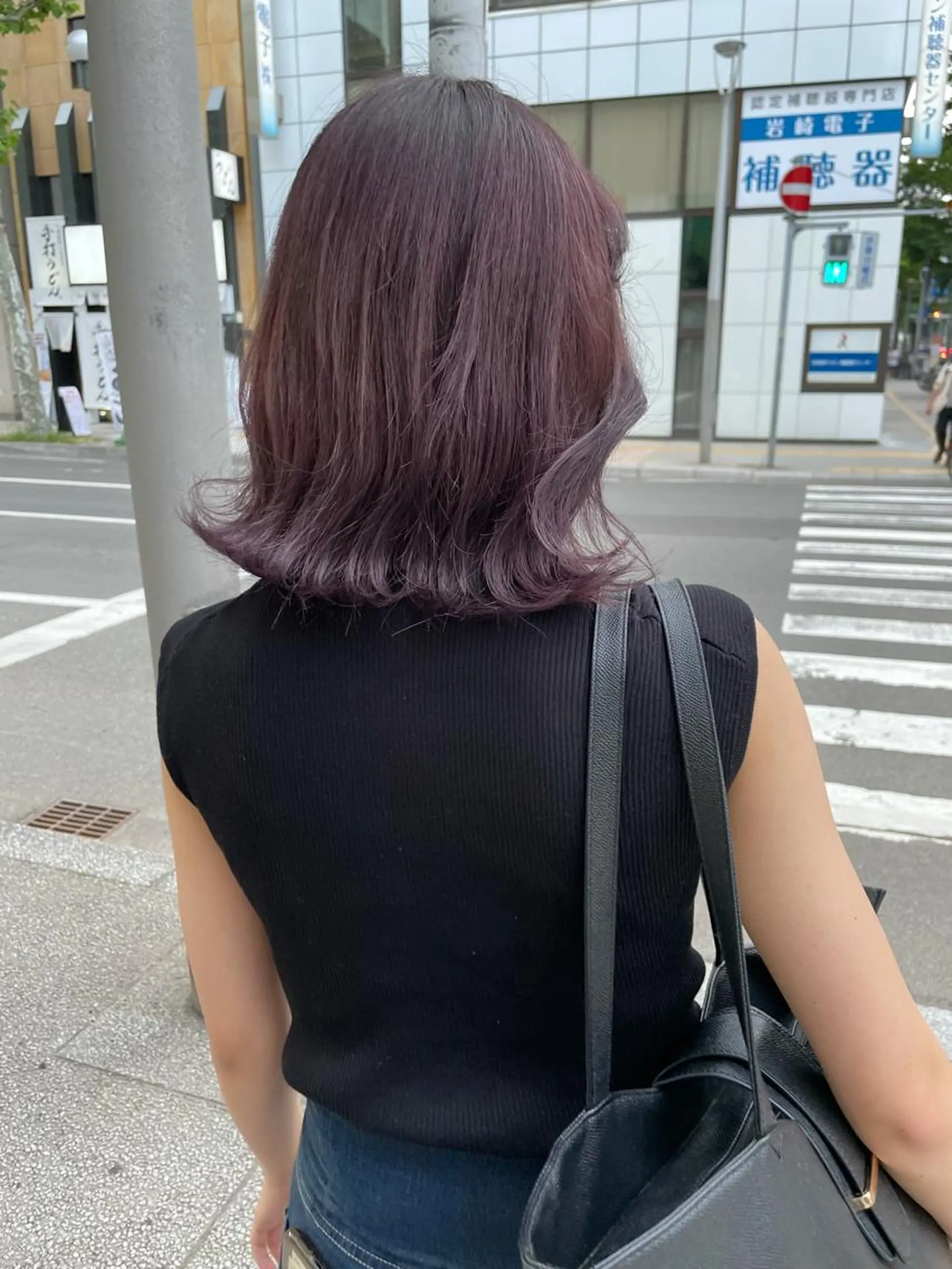 ミディアム カラー 岩戸 新のヘアスタイル