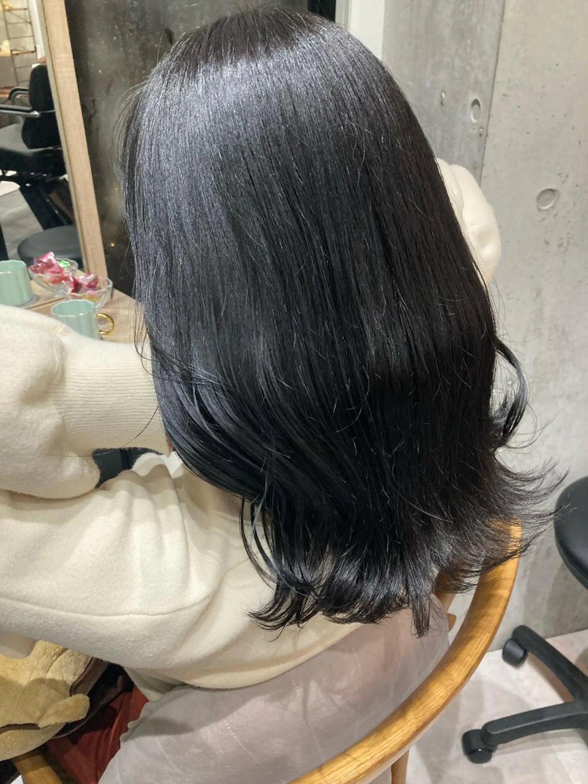 ミディアム カット ヘアカラー トリートメント ✨色持ちの良い艶 カラー✨蟹江真世のヘアスタイル