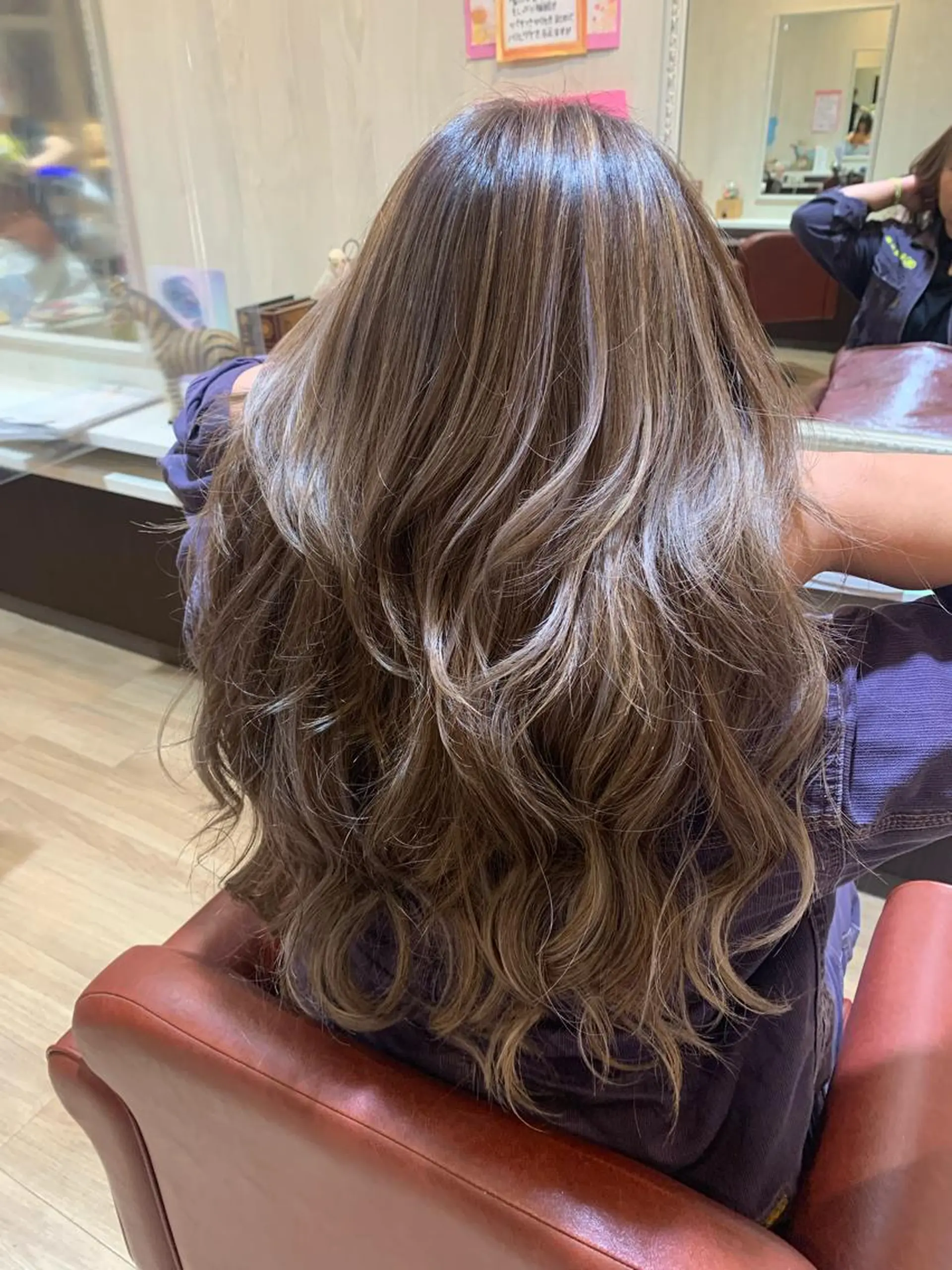 ロング カラー アッシュ ベージュカラー ハイライトカラー ハイライト hair & spa Nalu所属・hair & spa Naluのヘアスタイル
