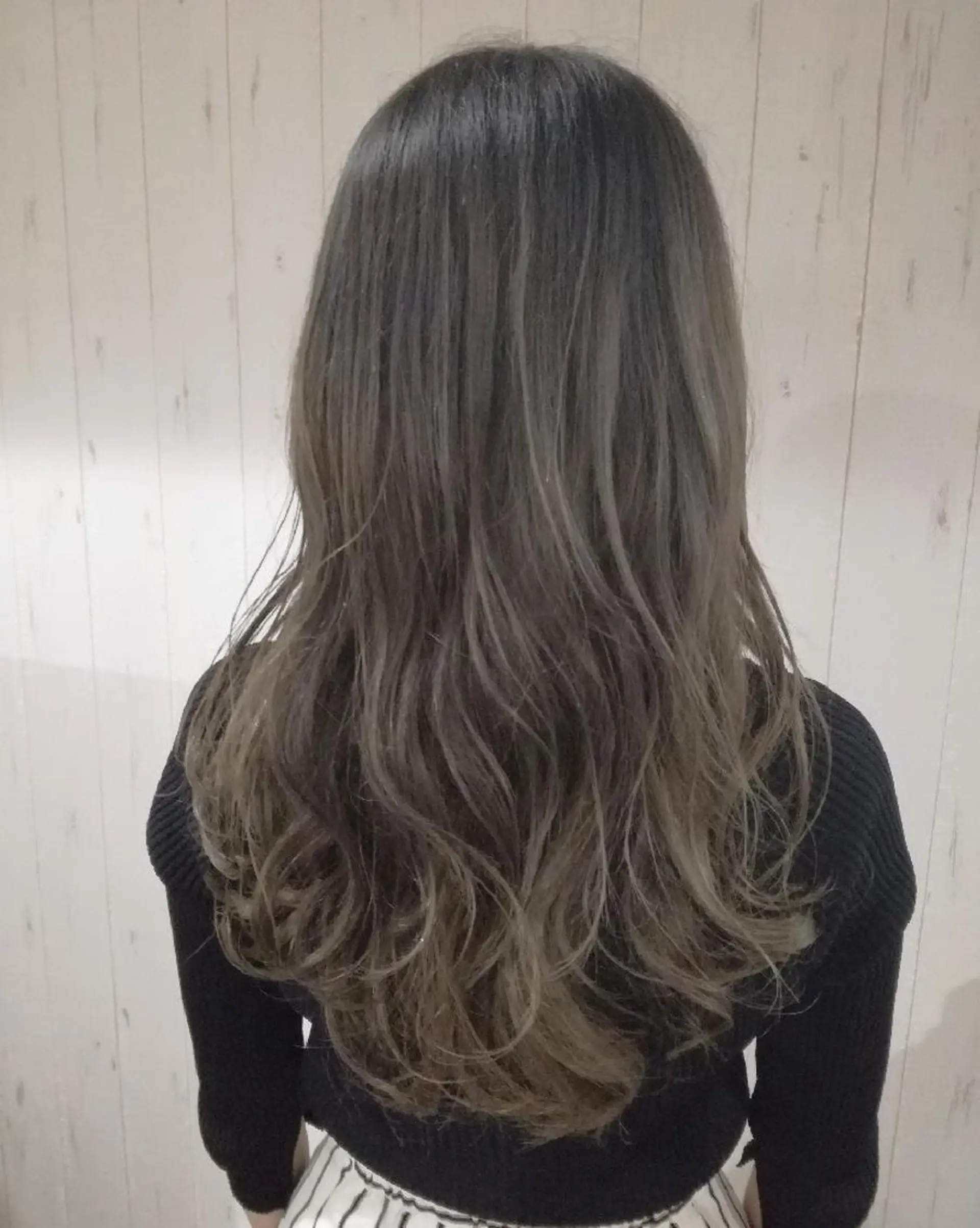 ロング カラー グラデーションカラー 西川 敏夫のヘアスタイル