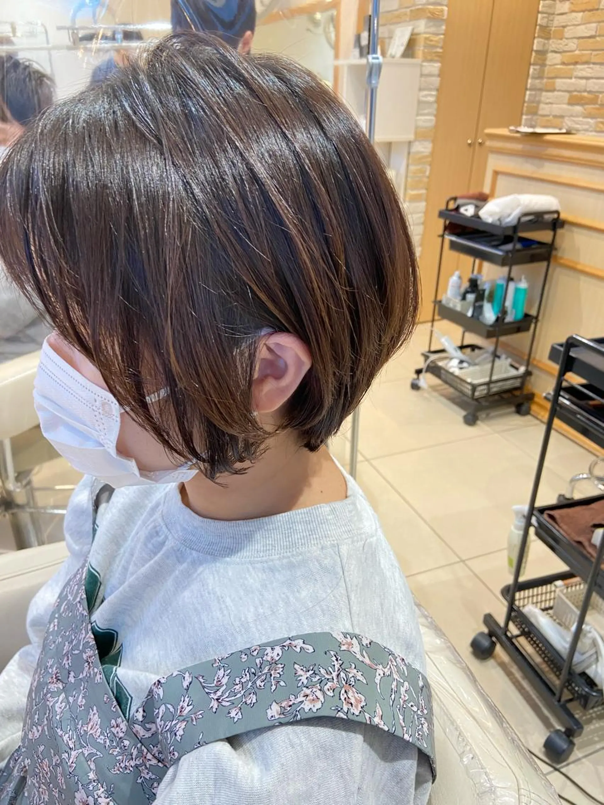 ミディアム 30代からの大人 ショートのヘアスタイル