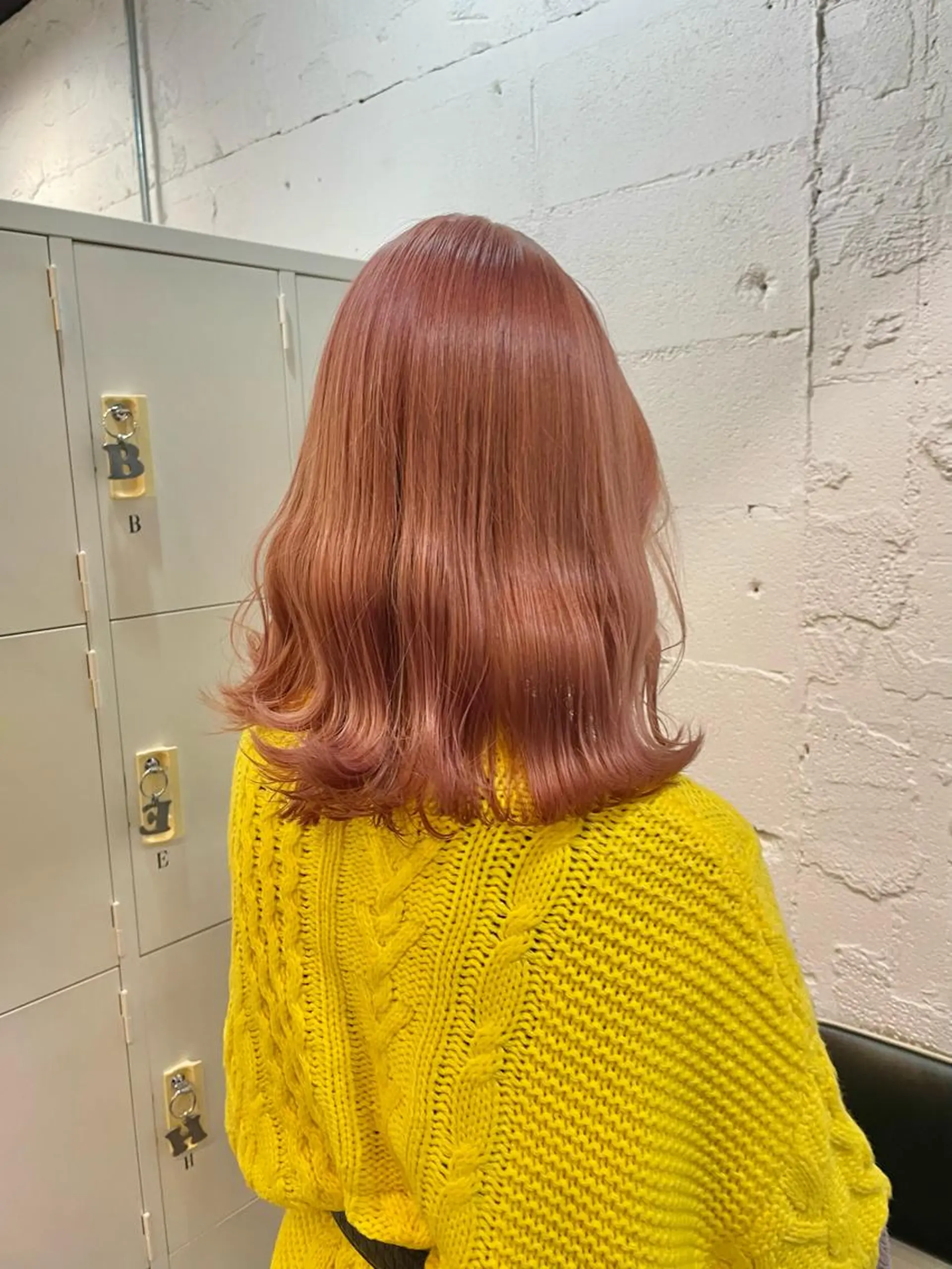 ミディアム カラー ヘアアレンジ カット ヘアカラー トリートメント 🎀ダブルカラーレイ ヤーyuuri🎀のヘアスタイル