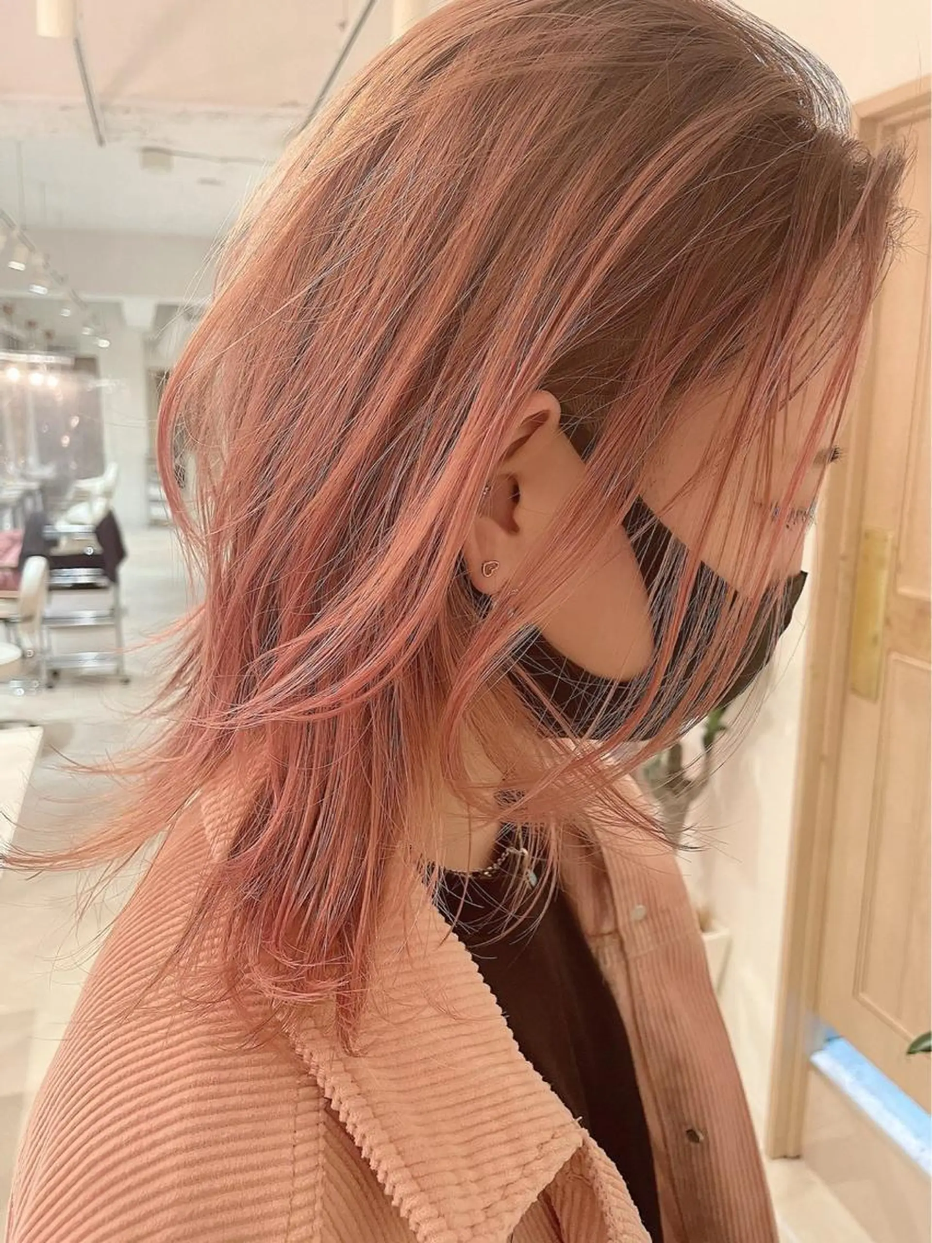 セミロング カラー ヘアアレンジ アディクシーカラー バレイヤージュ ハイライトカラー ハイトーンカラー メッシュ N° uairo 川崎西口店のヘアスタイル