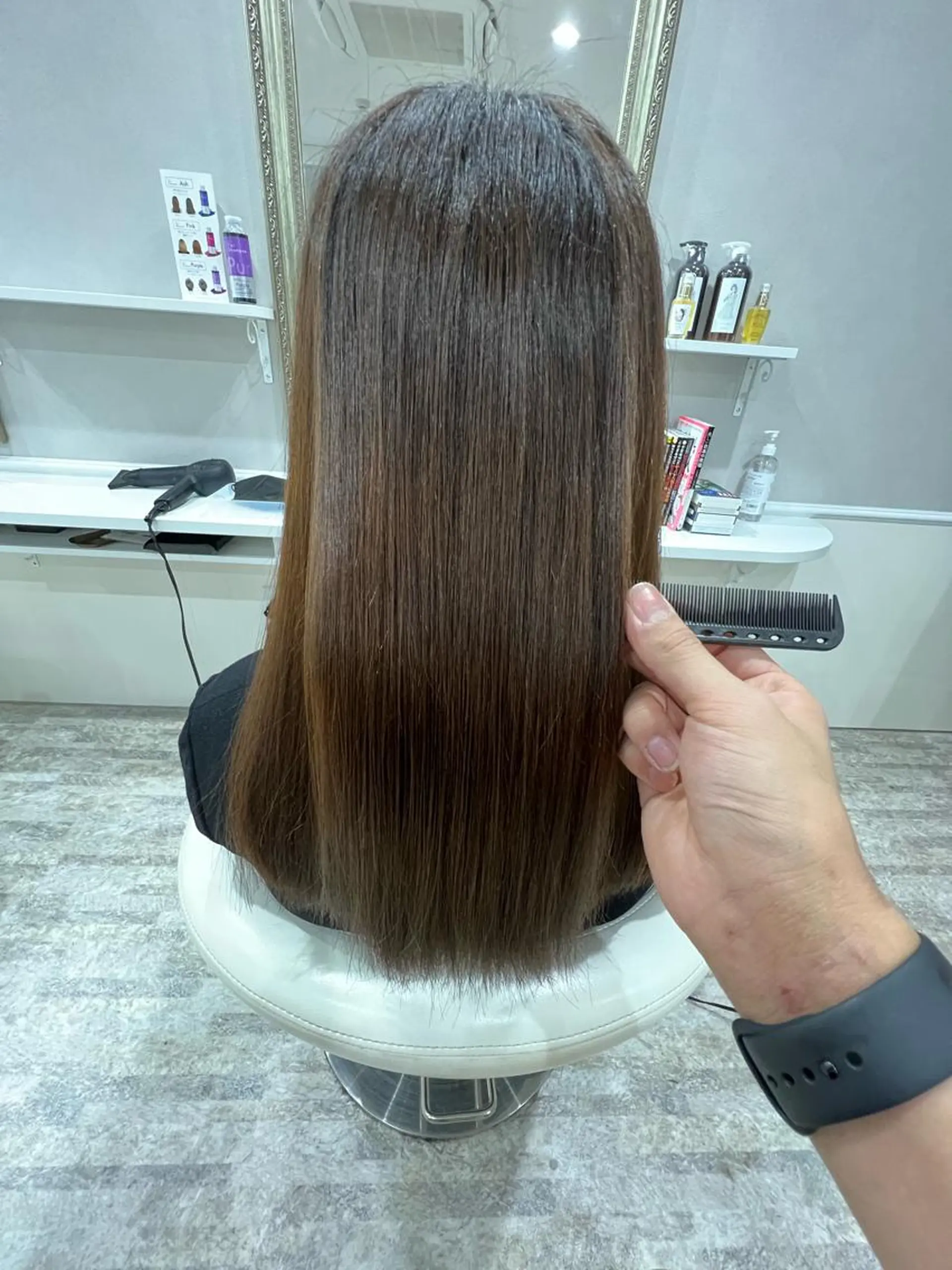 ロング 髪質改善 貸切サロンのヘアスタイル