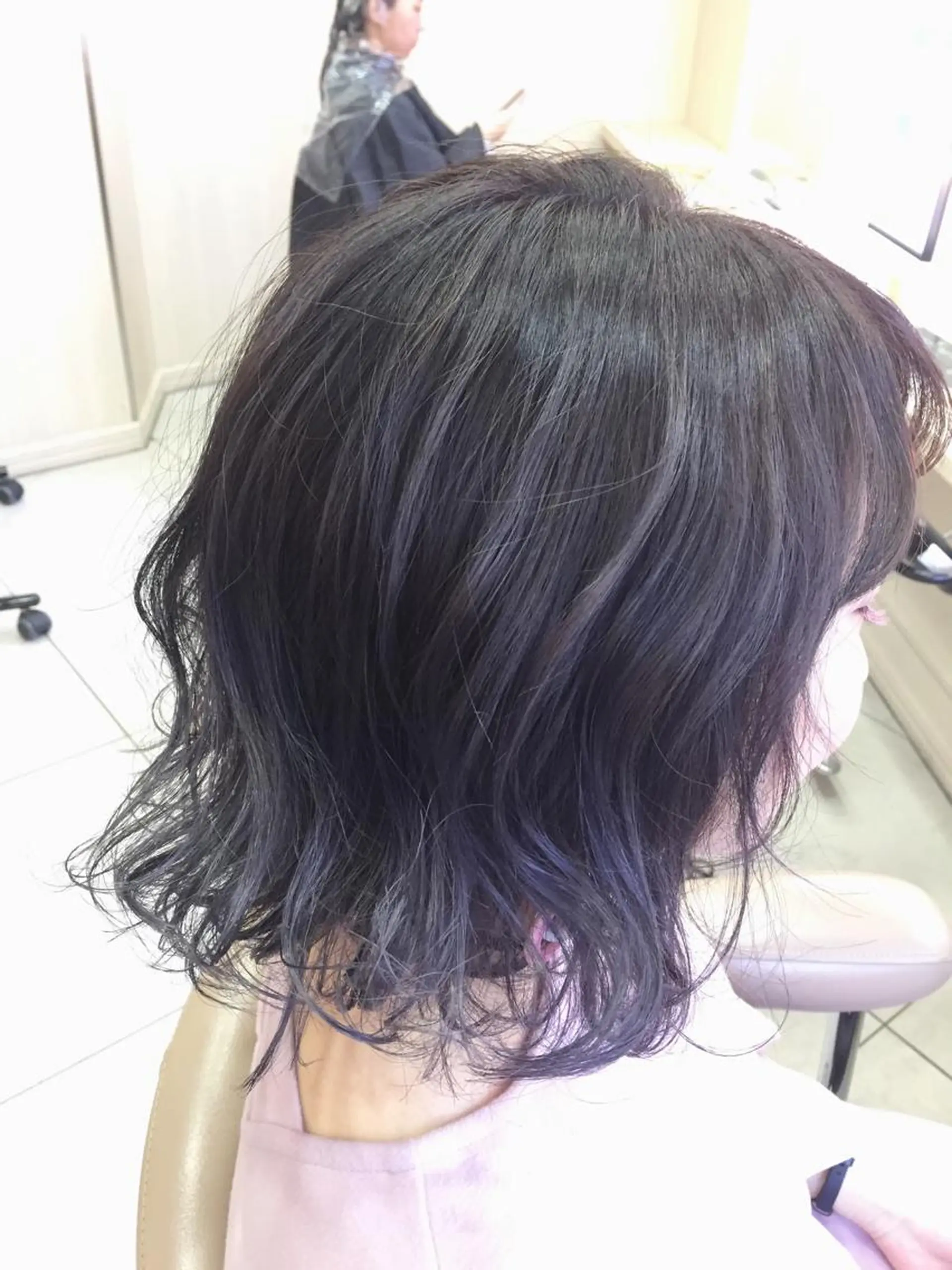 ミディアム カラー アディクシーカラー ブルーカラー グラデーションカラー 吉岡 三四朗のヘアスタイル