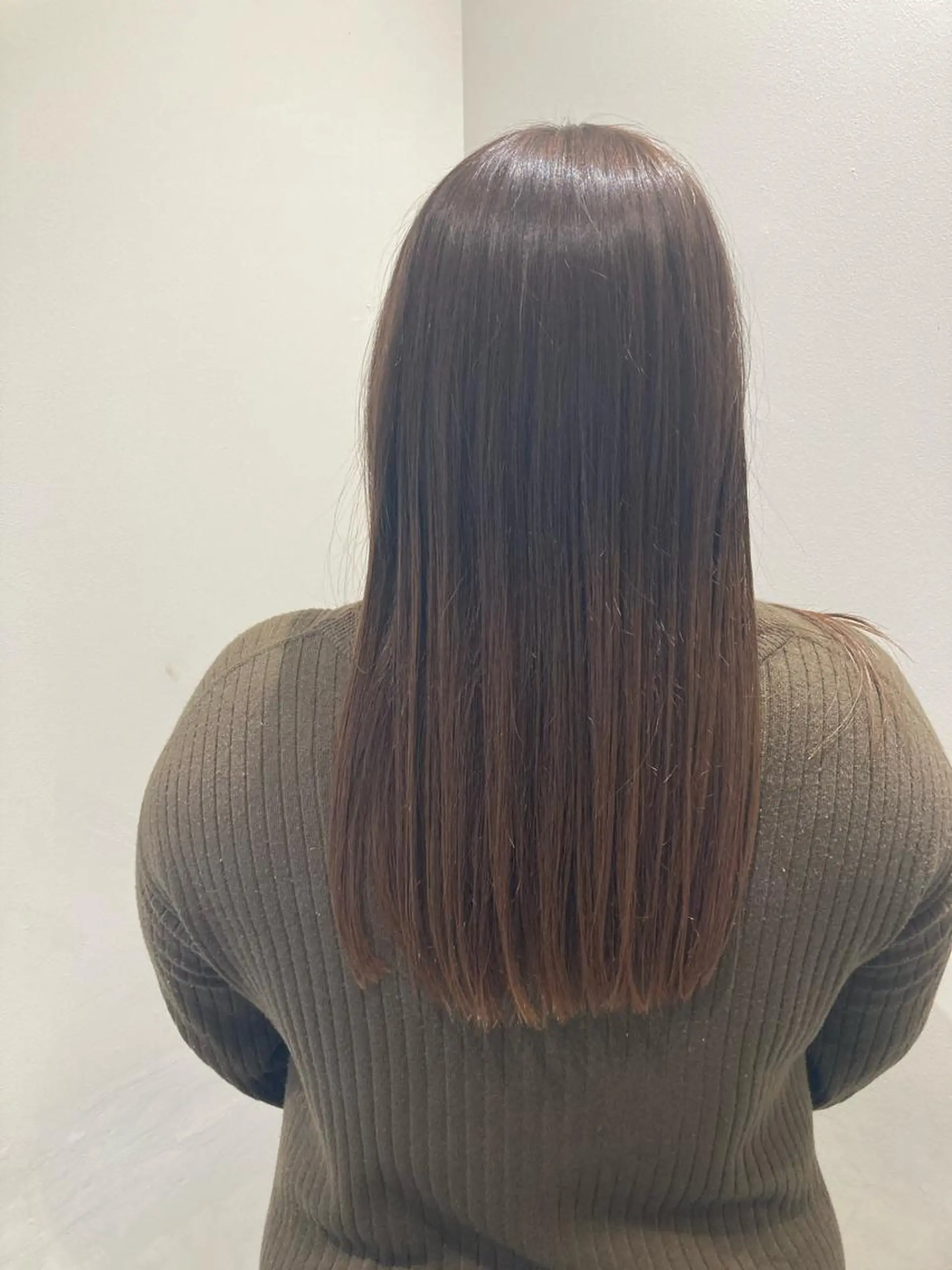 ロング カット 折本 沙織のヘアスタイル