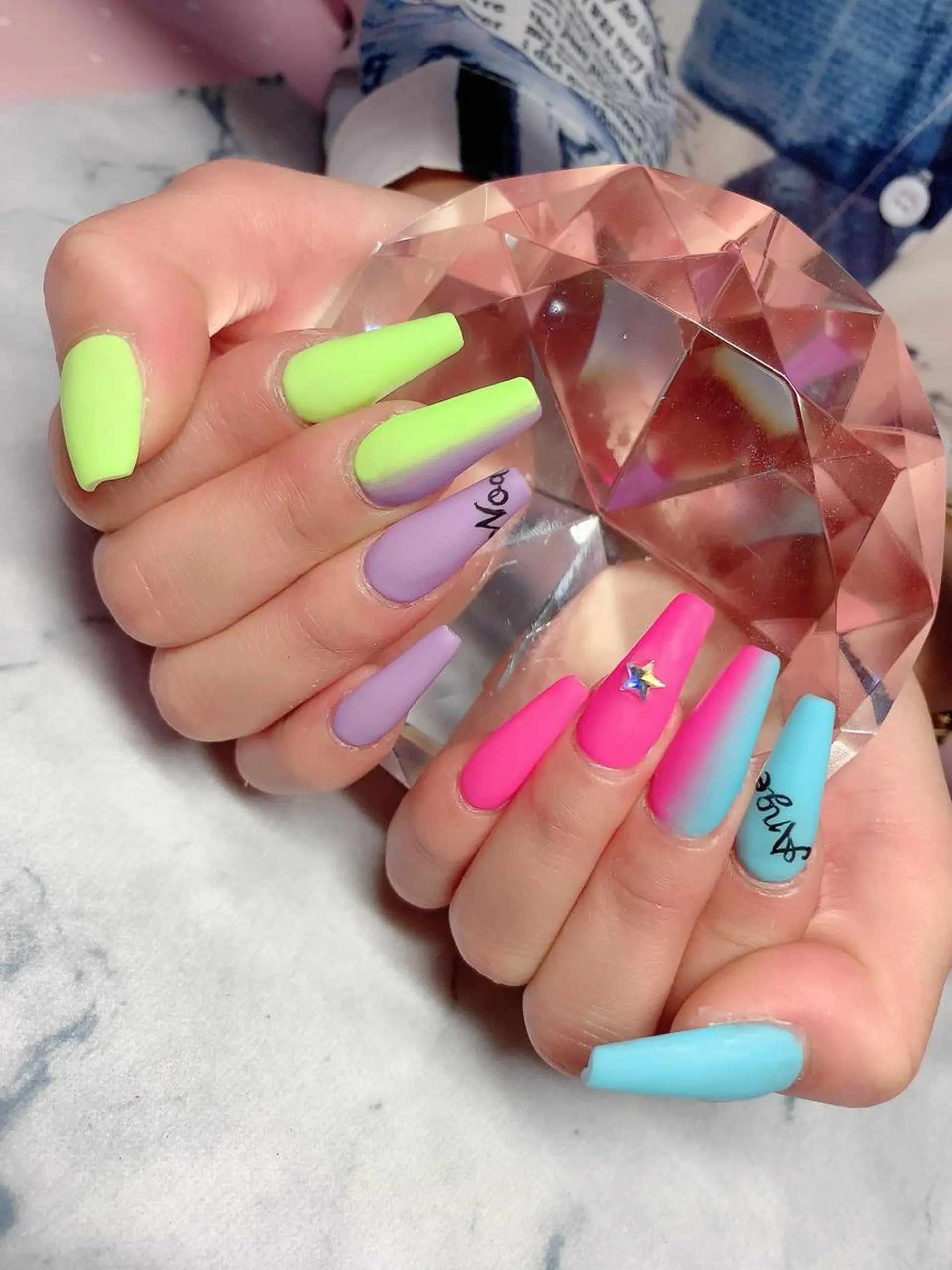 ネイル NailSalonMooN所属・Nail Salon MooNのネイルデザイン