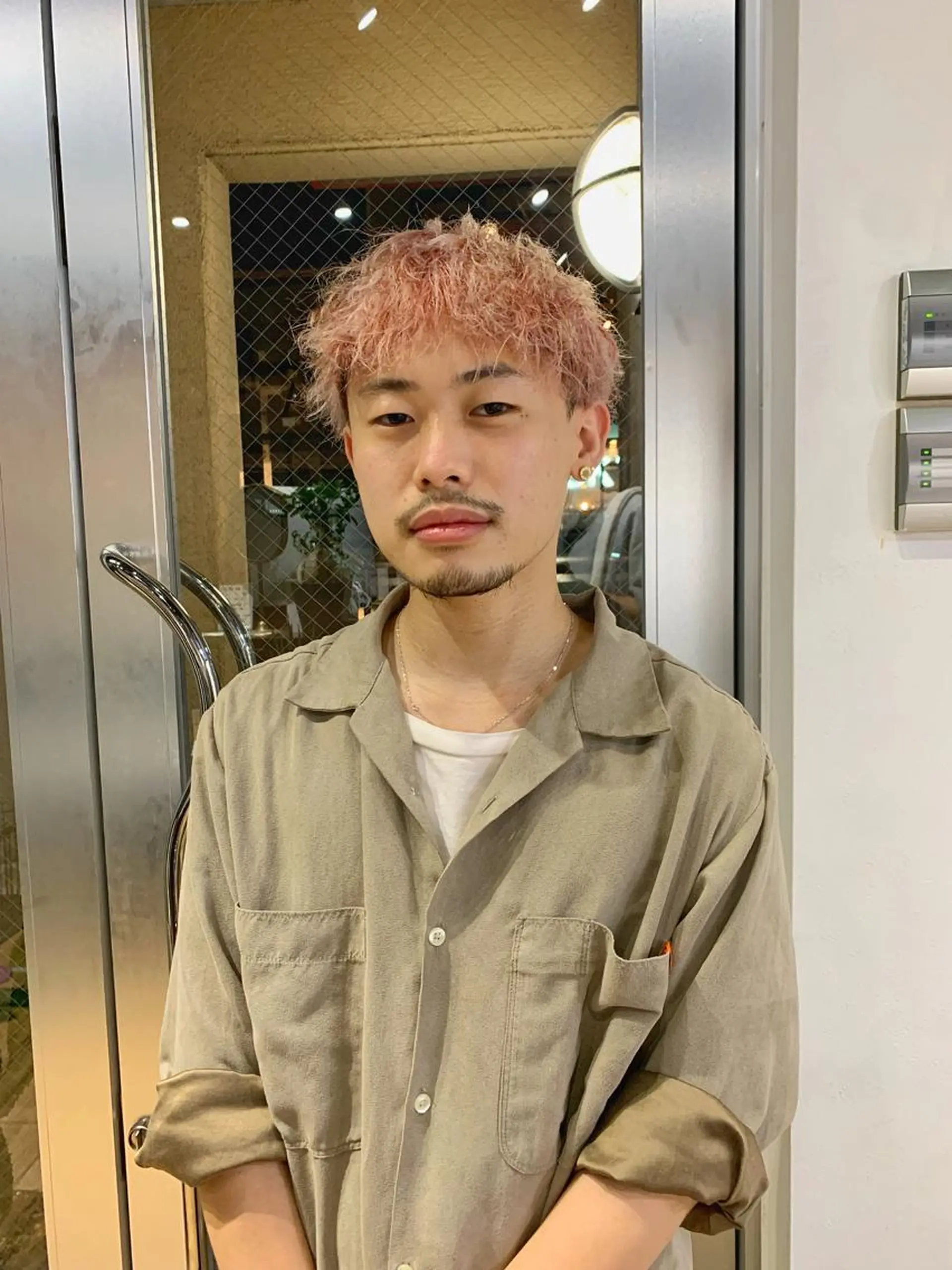 ショート カット ヘアカラー ハイトーンNo.1✨ パーマ✨イマイタツヤのヘアスタイル