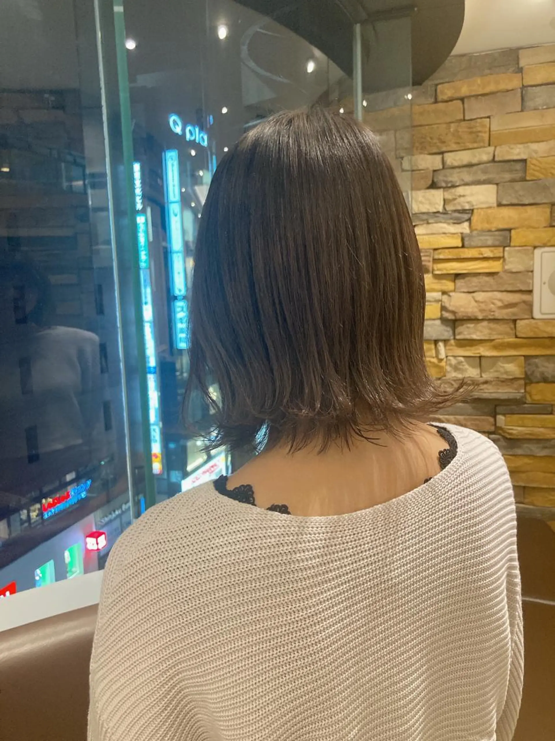 ミディアム ボブ 外ハネヘア カット 🌈艶髪🌈 金城リキのヘアスタイル