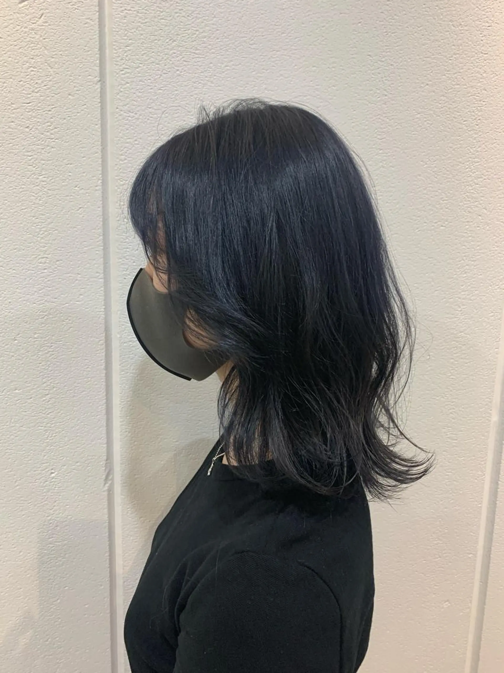 ミディアム カラー ブルーカラー ネイビーカラー Lolonois梅田 /Okazaki:)のヘアスタイル