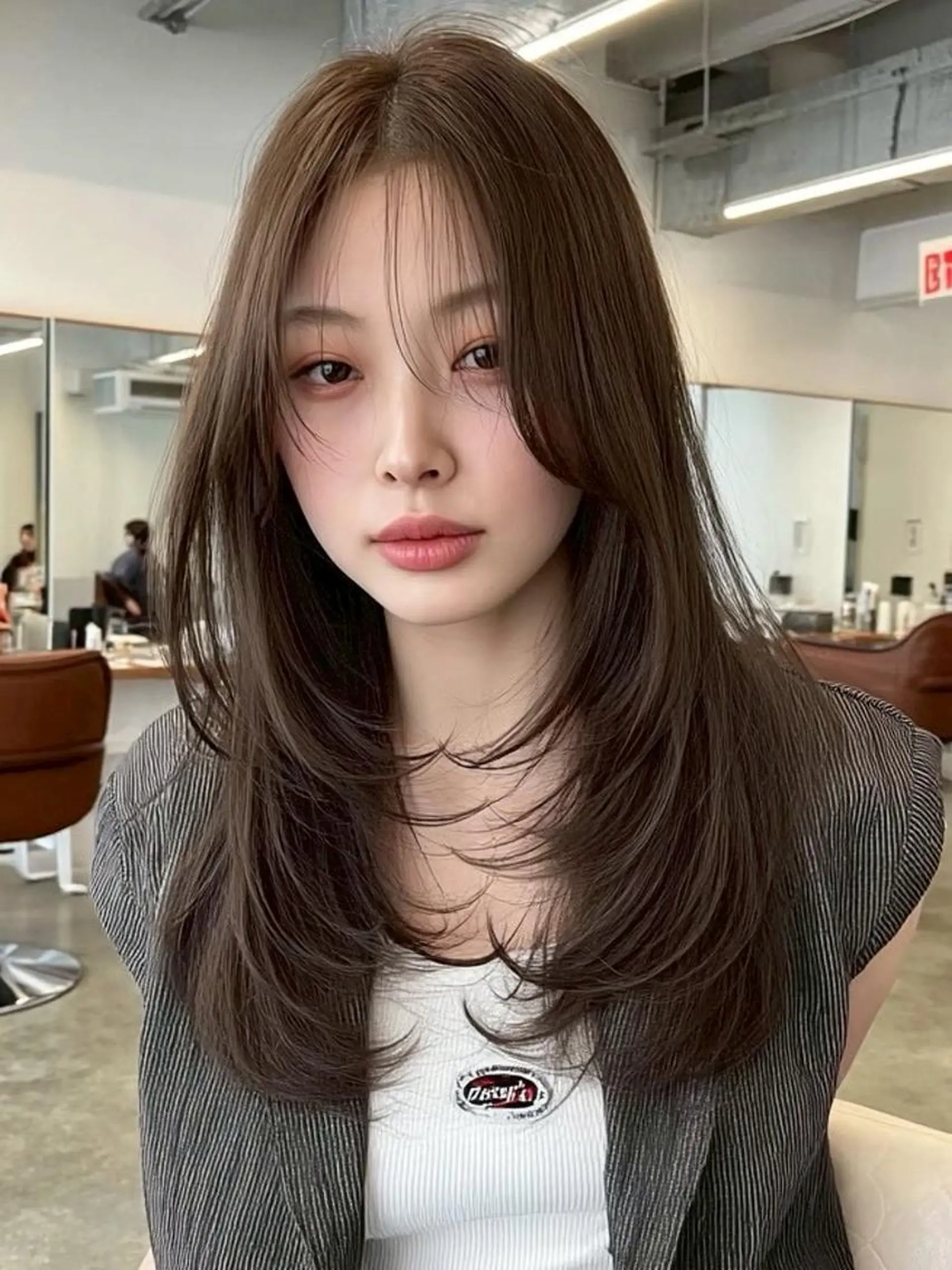 セミロング 韓国風ヘア レイヤーカット カット ヘアカラー トリートメント KANA/天王寺 🎀🫧のマツエク・マツパデザイン