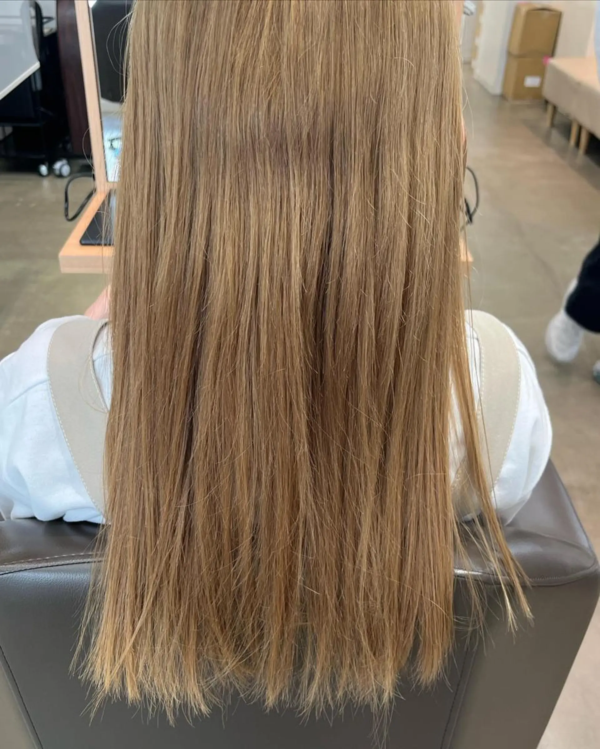 ミディアム カラー ヘアアレンジ ベージュカラー グレージュ ハイライトカラー ミルクティーベージュ くせ毛 韓国/髪質改善💘 櫻井かれんのヘアスタイル