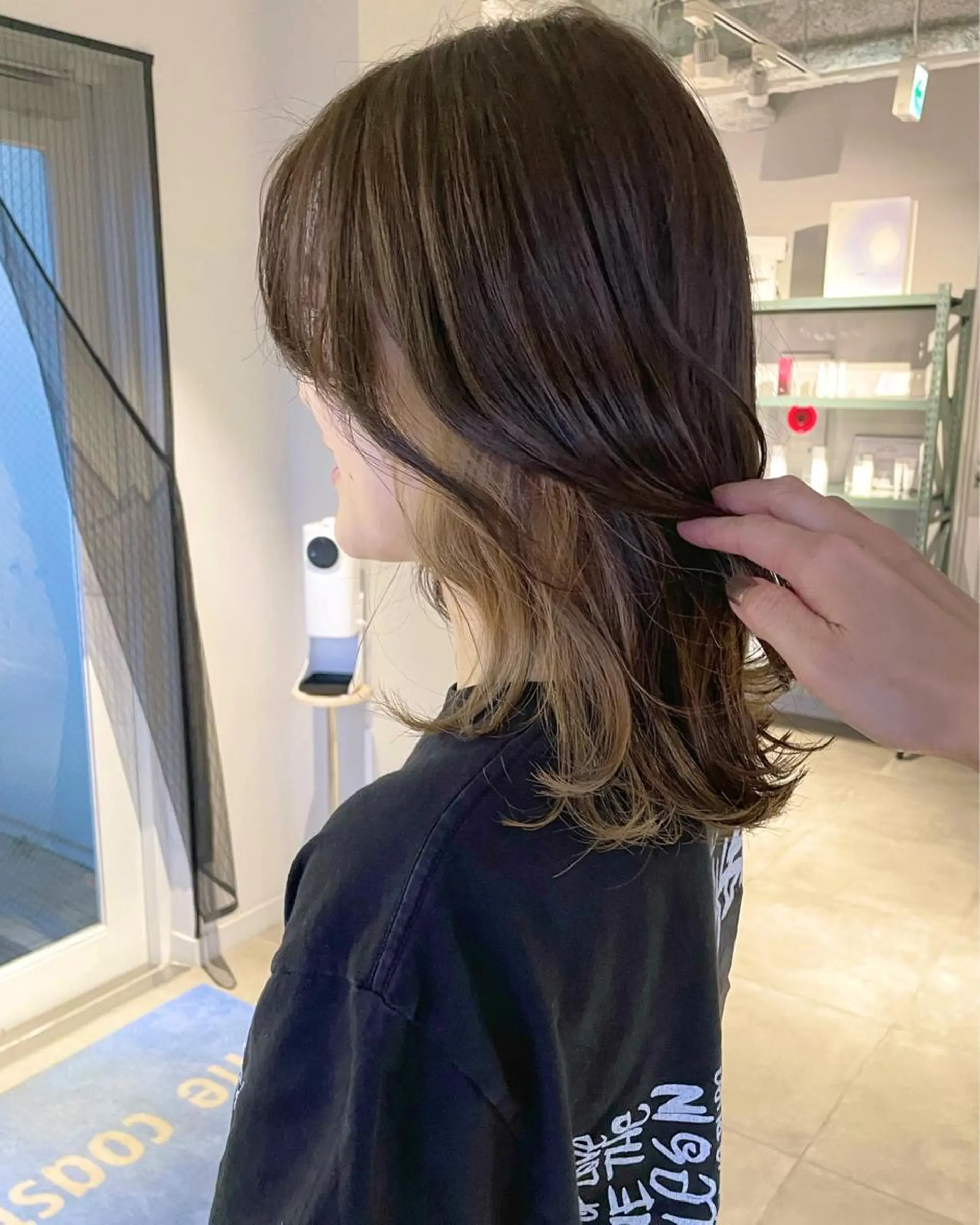 ミディアム カラー インナーカラー カット ヘアカラー トリートメント レイヤー/髪質改善カ ラ-🤍津田奈々美‎のヘアスタイル