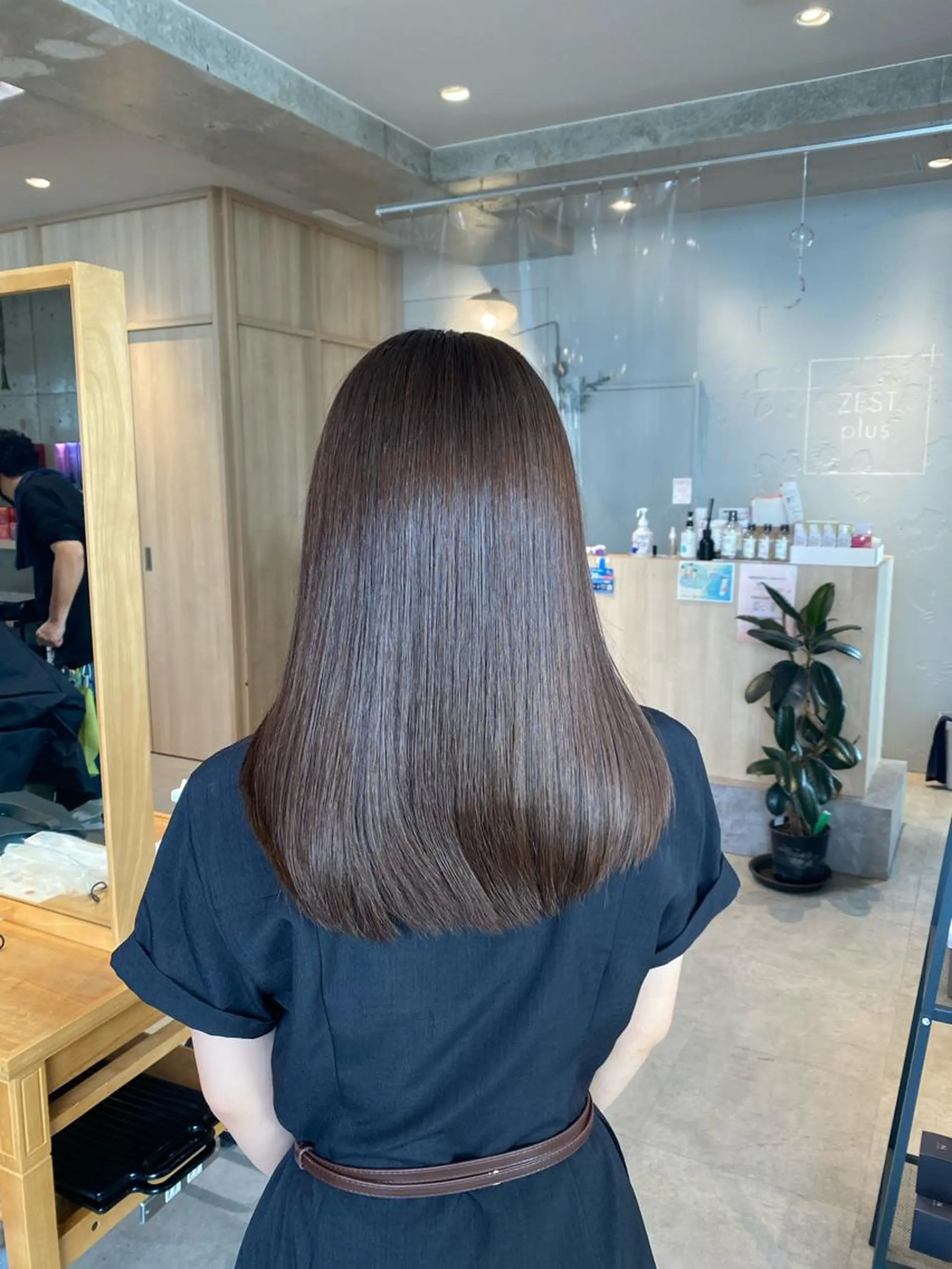 セミロング カラー Marin🔖 /学生人気No. 1のヘアスタイル