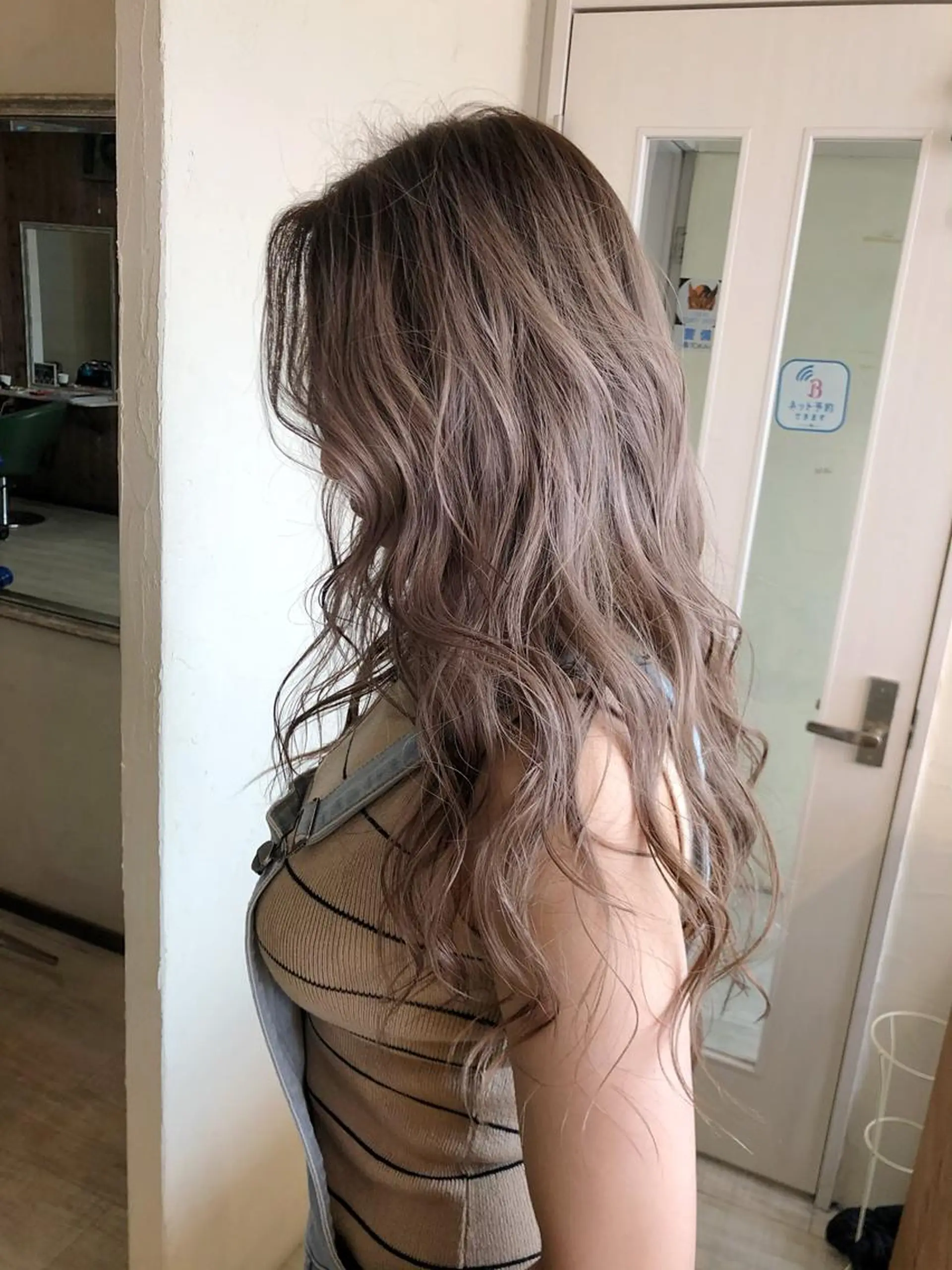 ロング カット ヘアカラー 韓国レイヤー外国人風 透明感カラー髪質改善のヘアスタイル