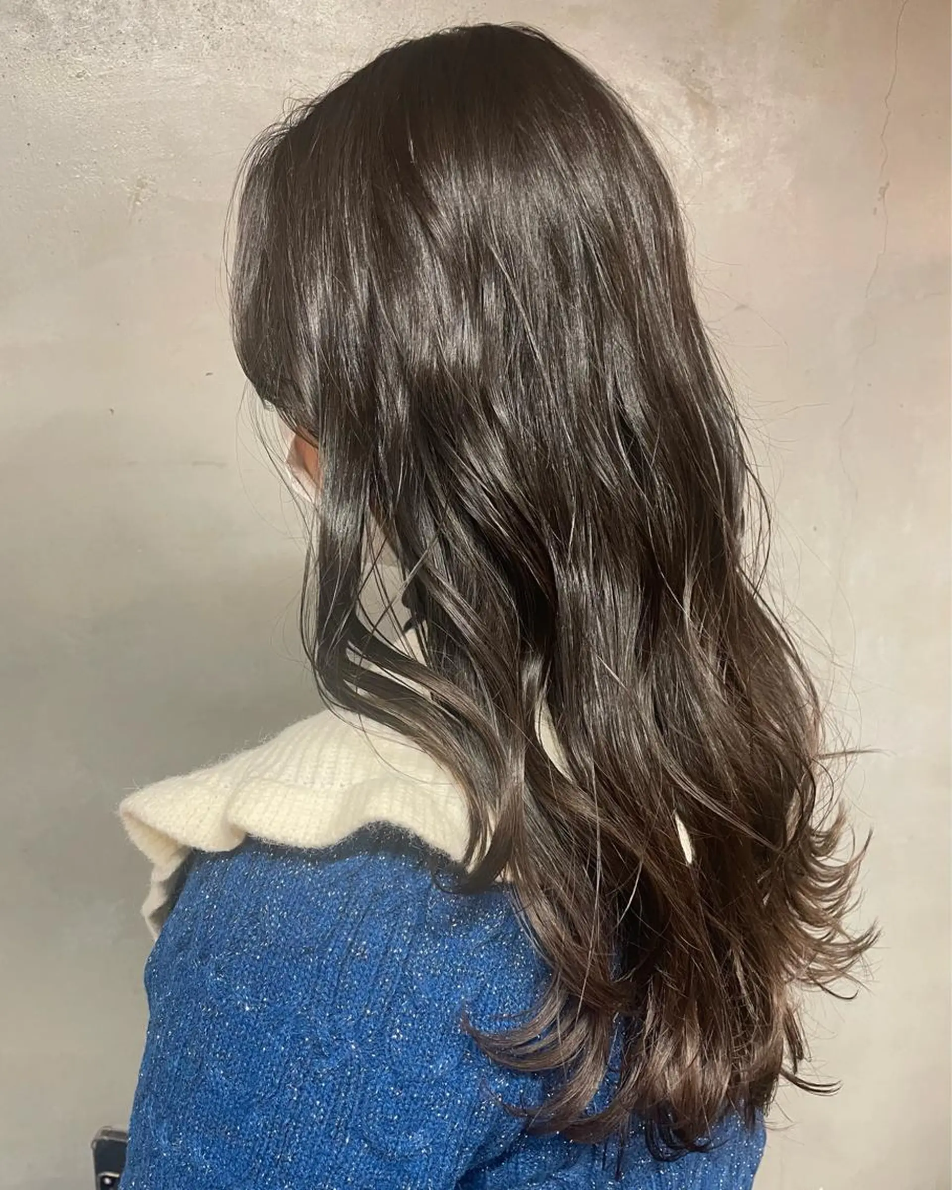 ロング ロングレイヤー レイヤーカット ロング ハイトーン 🌷ハルミ🌷のヘアスタイル