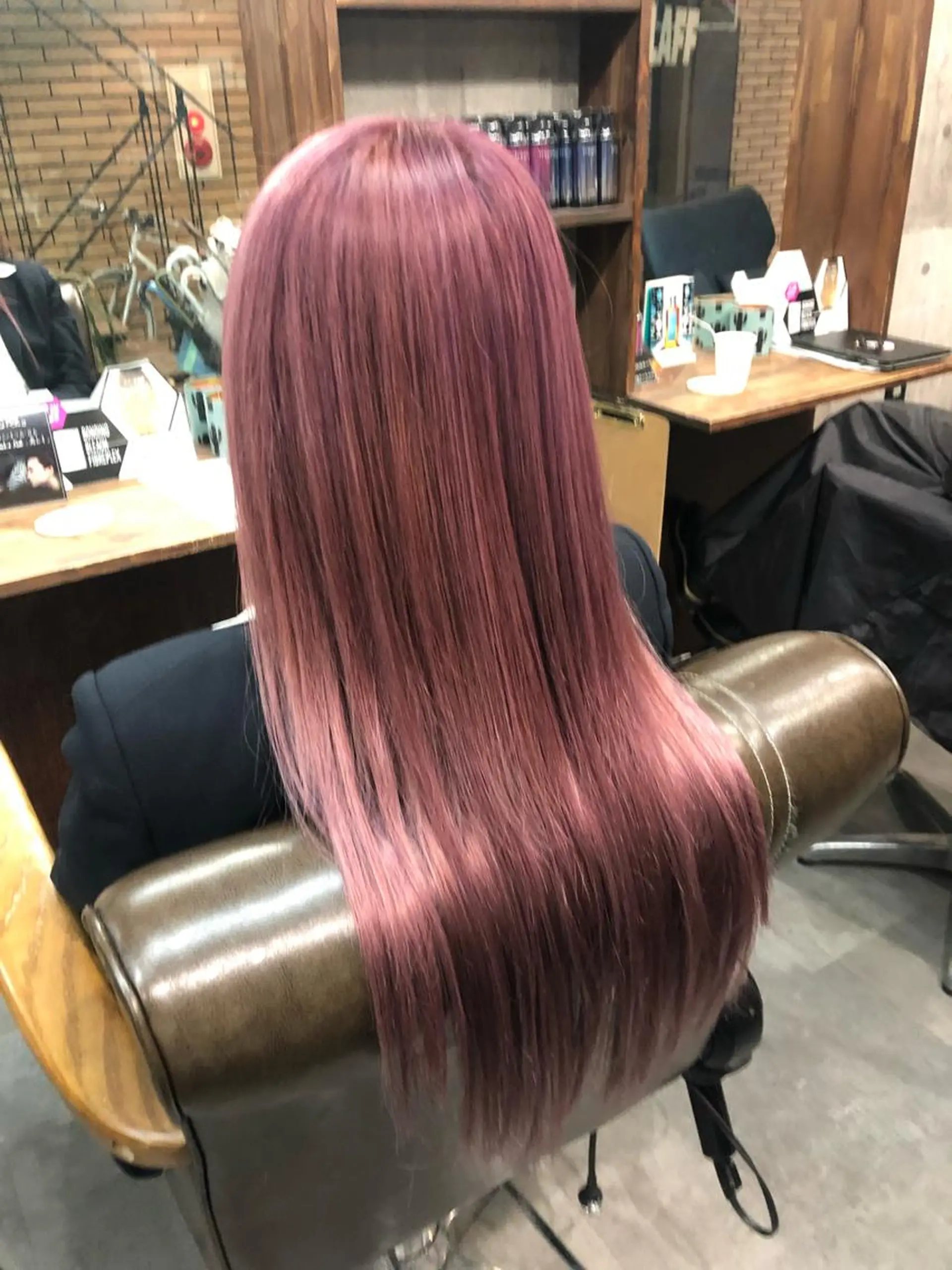セミロング カラー シールエクステ ピンクカラー ホワイトピンク エクステ alpha. カラーエクステ下妻のヘアスタイル