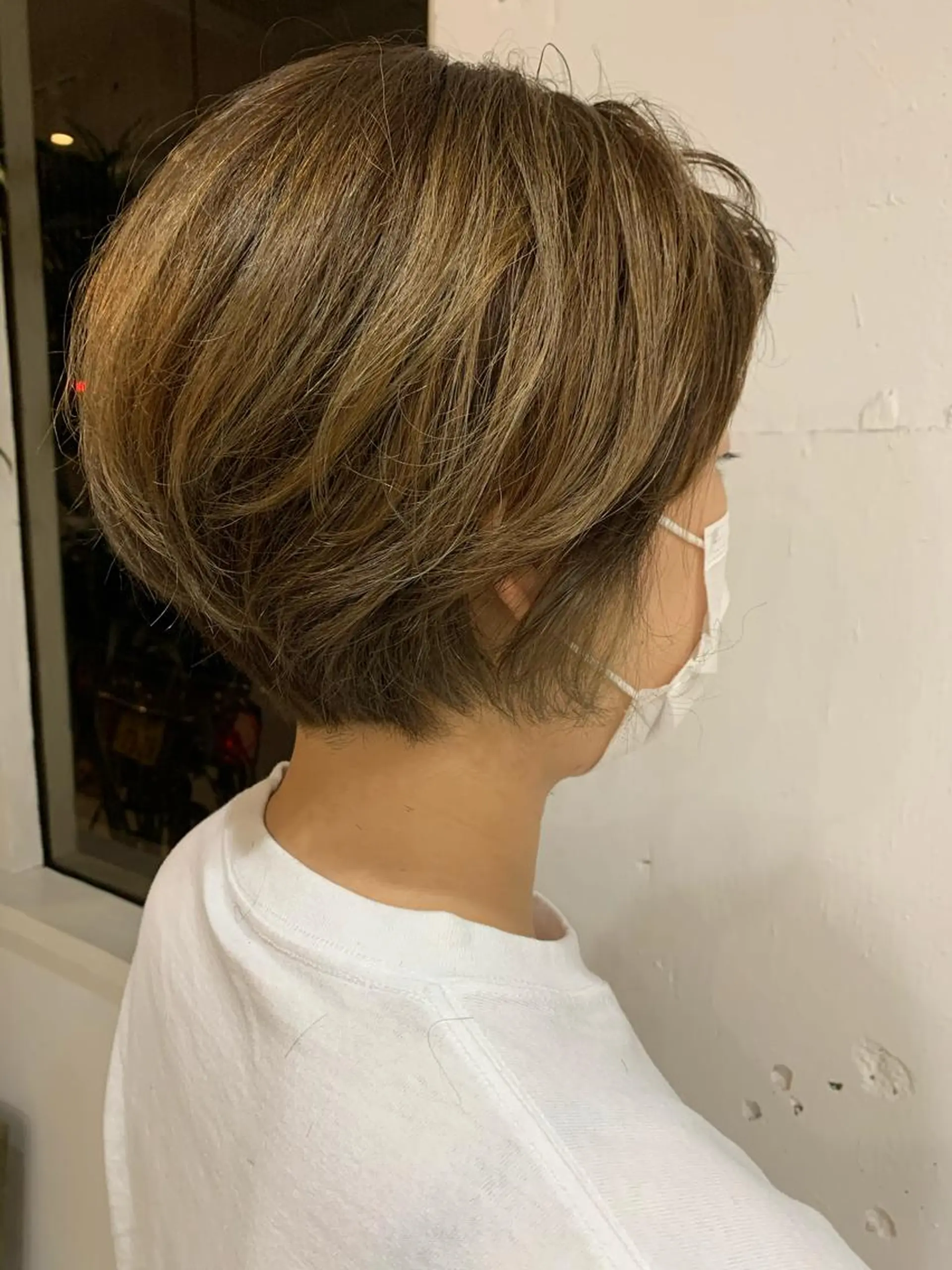 ショート カラー ハイライトカラー ハイライト カット ヘアカラー 入江 志穂のヘアスタイル