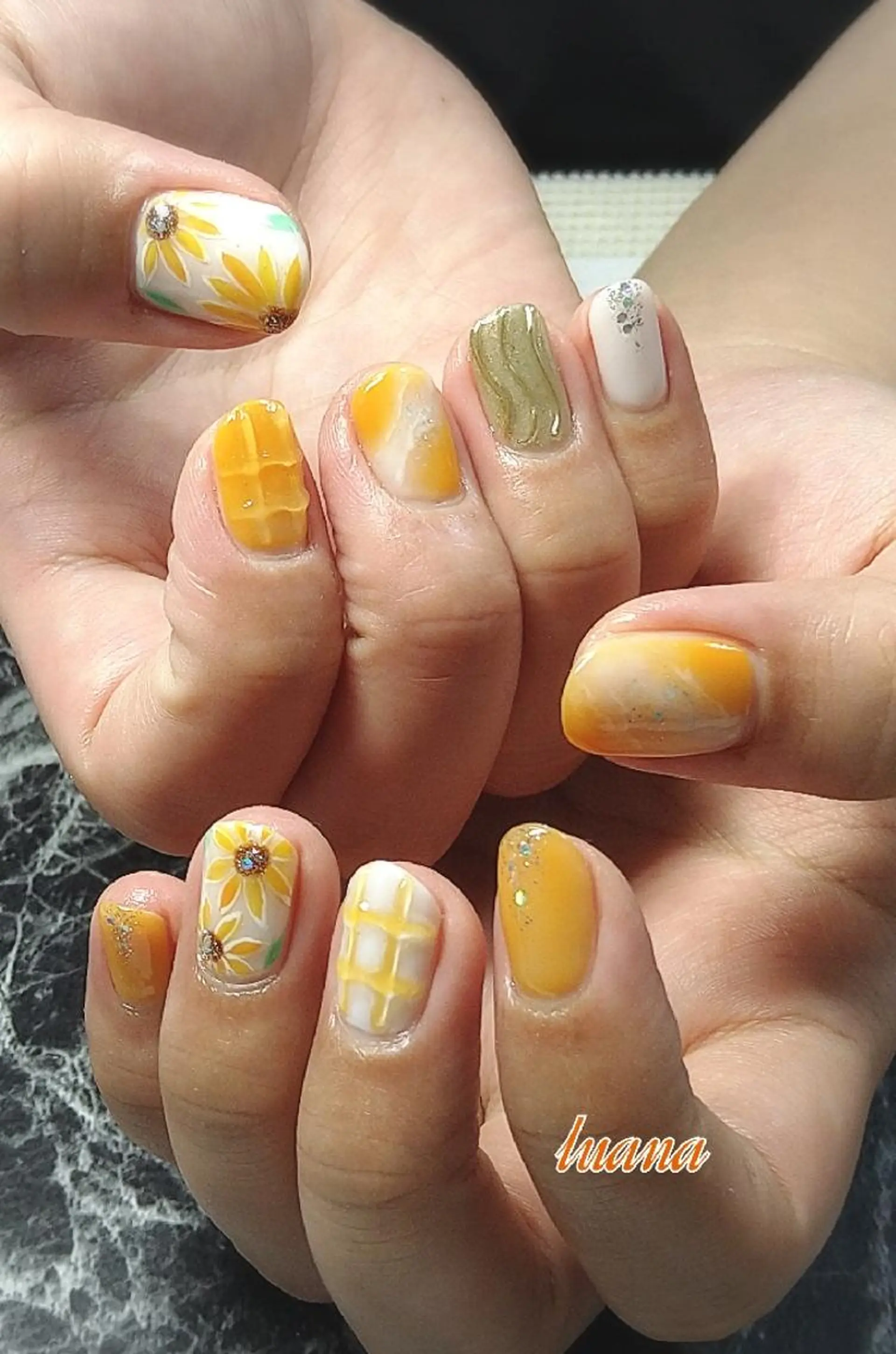 ネイル LUANA  TAKAHASHIのネイルデザイン