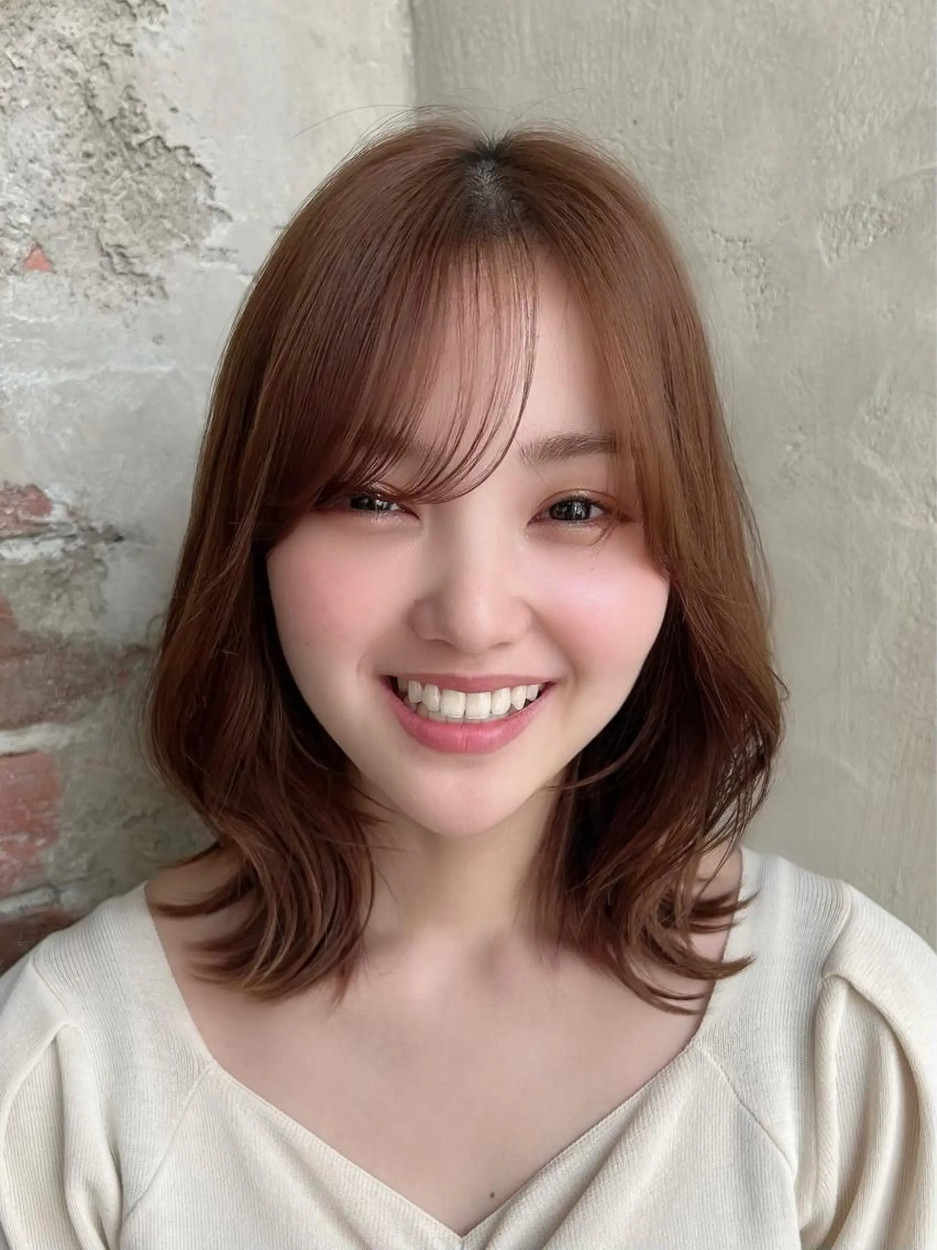 ミディアム レイヤーカット カット ヘアカラー トリートメント 🧡くびれヘア/前髪 顔周り🧡久原結衣のヘアスタイル