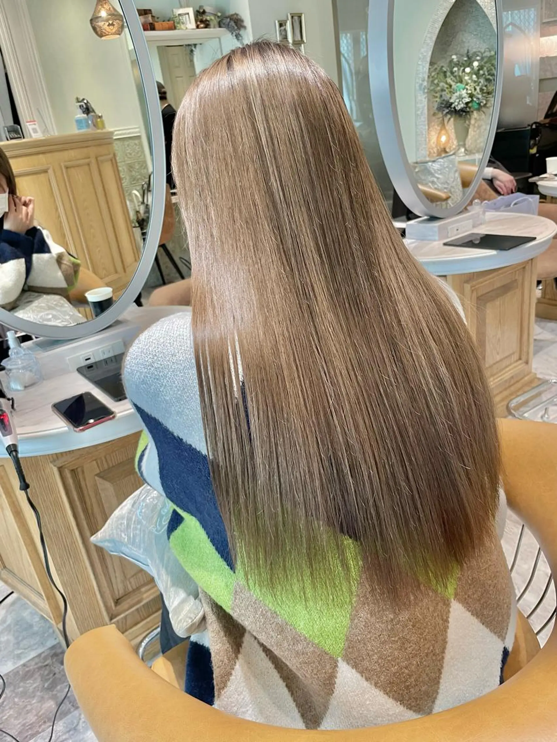ロング カラー バレイヤージュ ブリーチ ケアブリーチ ダブルカラー グラデーションカラー ミルクティー 特化🌈渡辺隼也のヘアスタイル