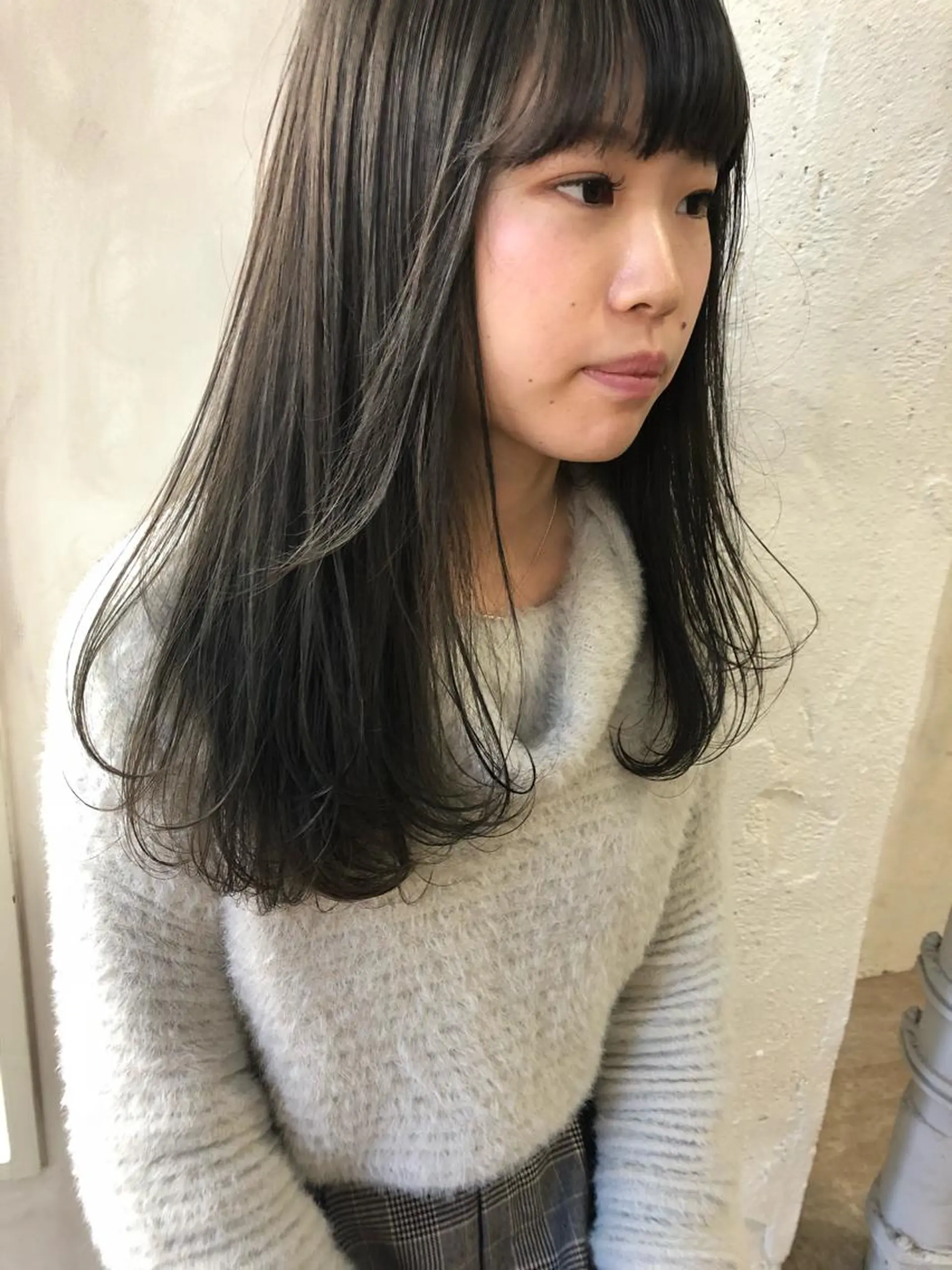 セミロング カラー ブルーカラー ブルーグレー 透明感カラー せこぐち まいのヘアスタイル