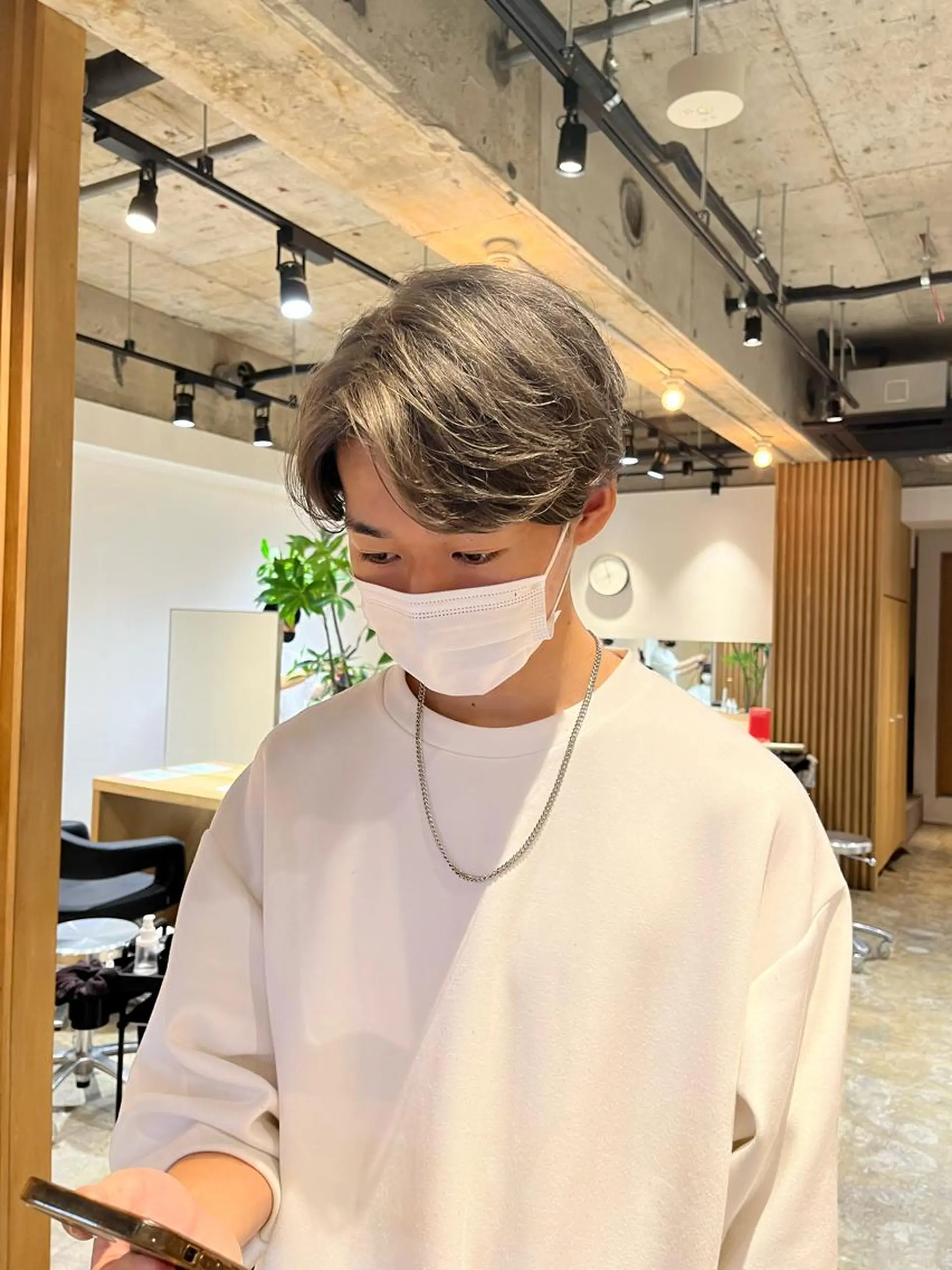 ショート カラー カット ヘアカラー トリートメント ヘアセット ハイトーン/レイヤー 💜Akaneのヘアスタイル