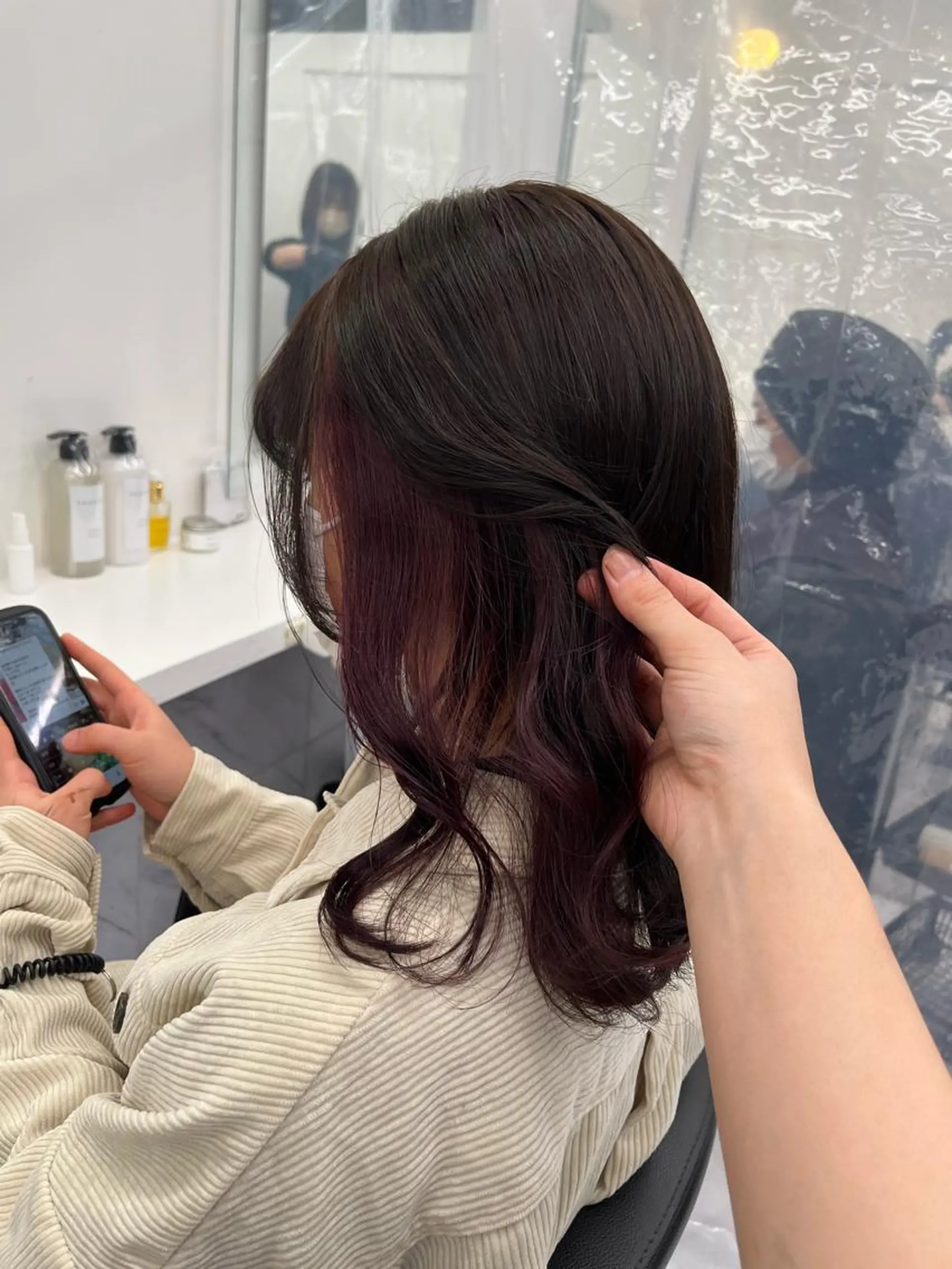 ミディアム ヘアカラー トリートメント ヘッドスパ ヘアセット 寒色＆ブリーチ特化 寒色MiOのヘアスタイル