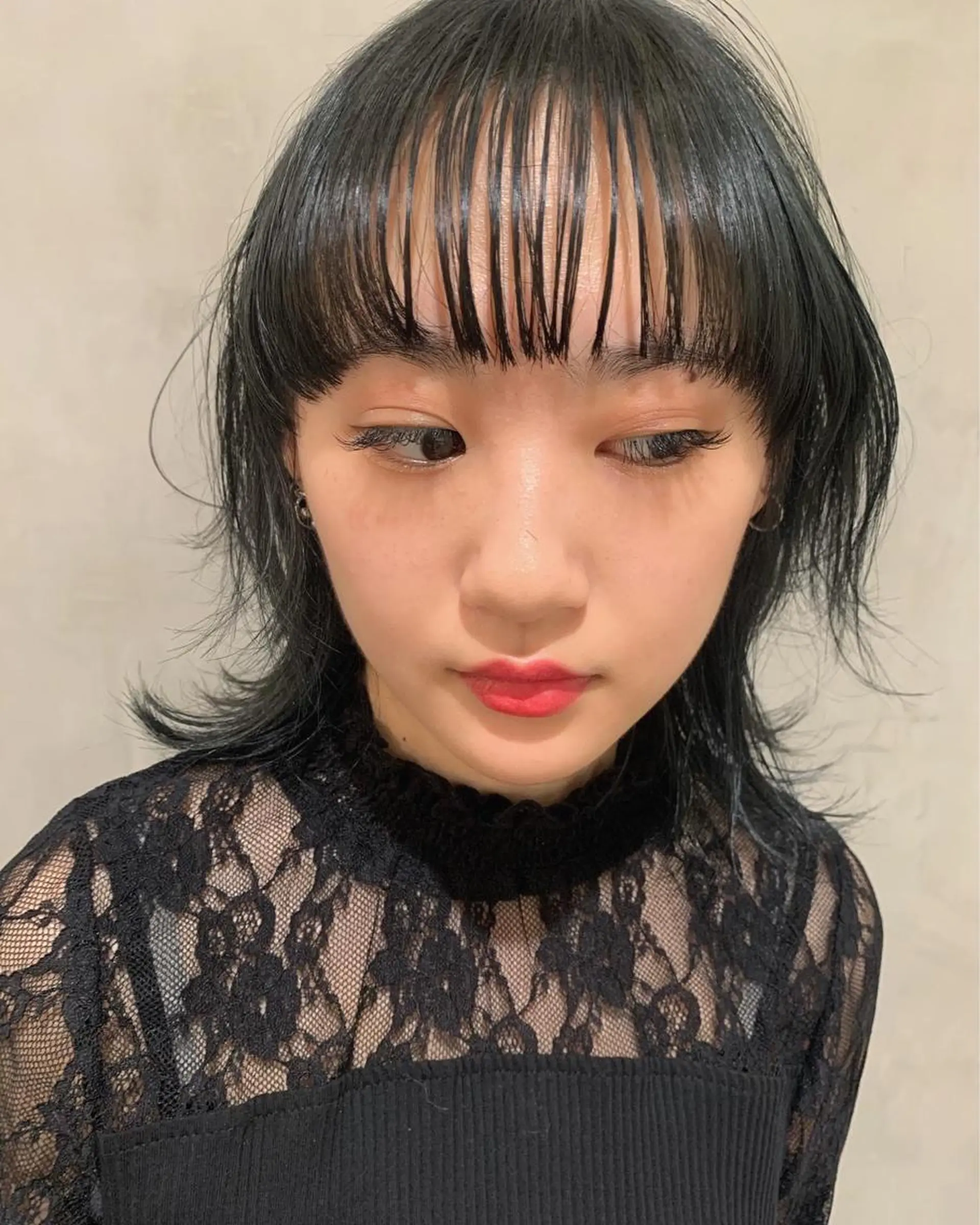 ミディアム カラー カット ヘアカラー トリートメント 優 作のヘアスタイル