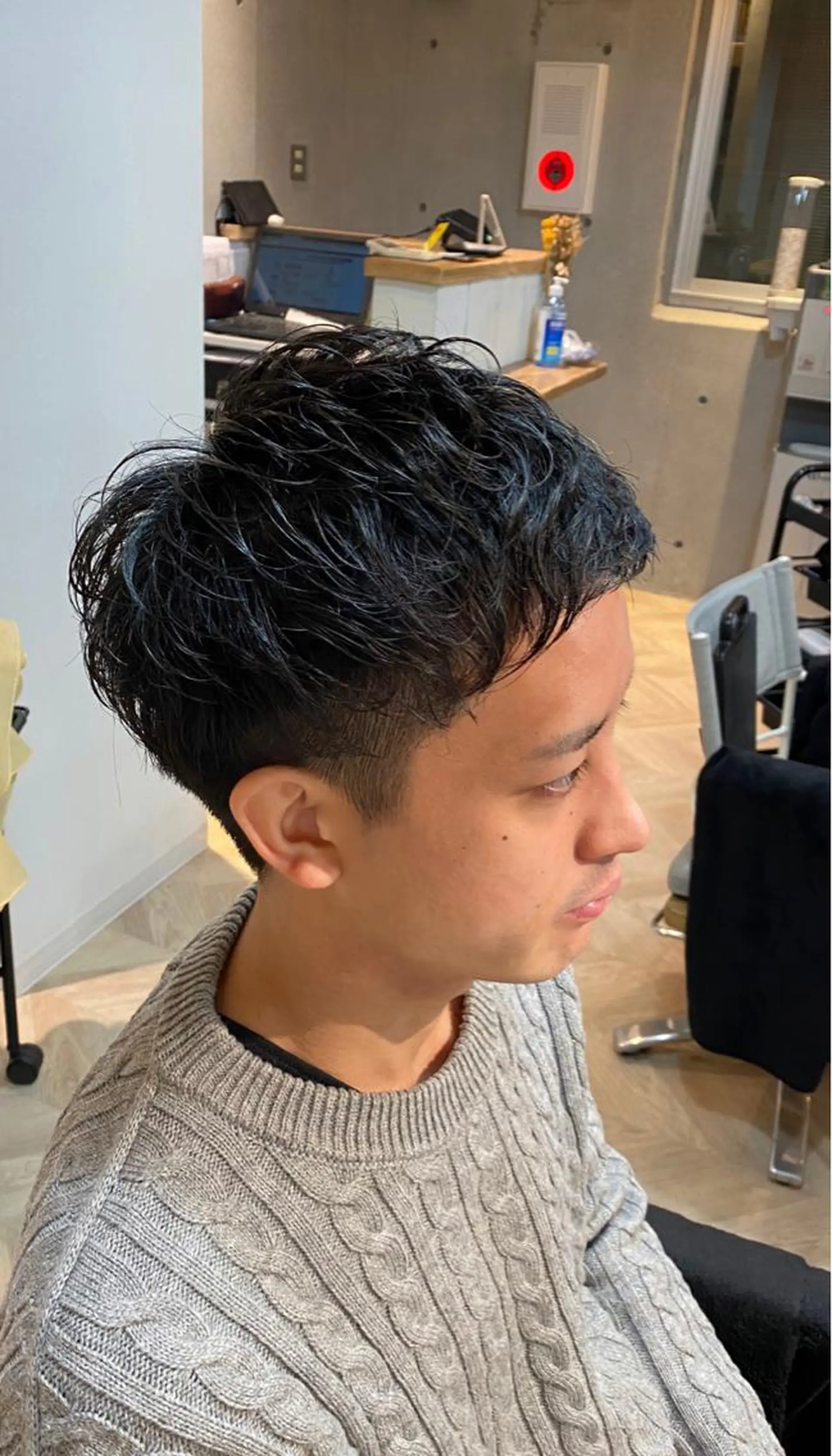 メンズ メンズパーマ カット パーマ 西山 恵太郎のヘアスタイル