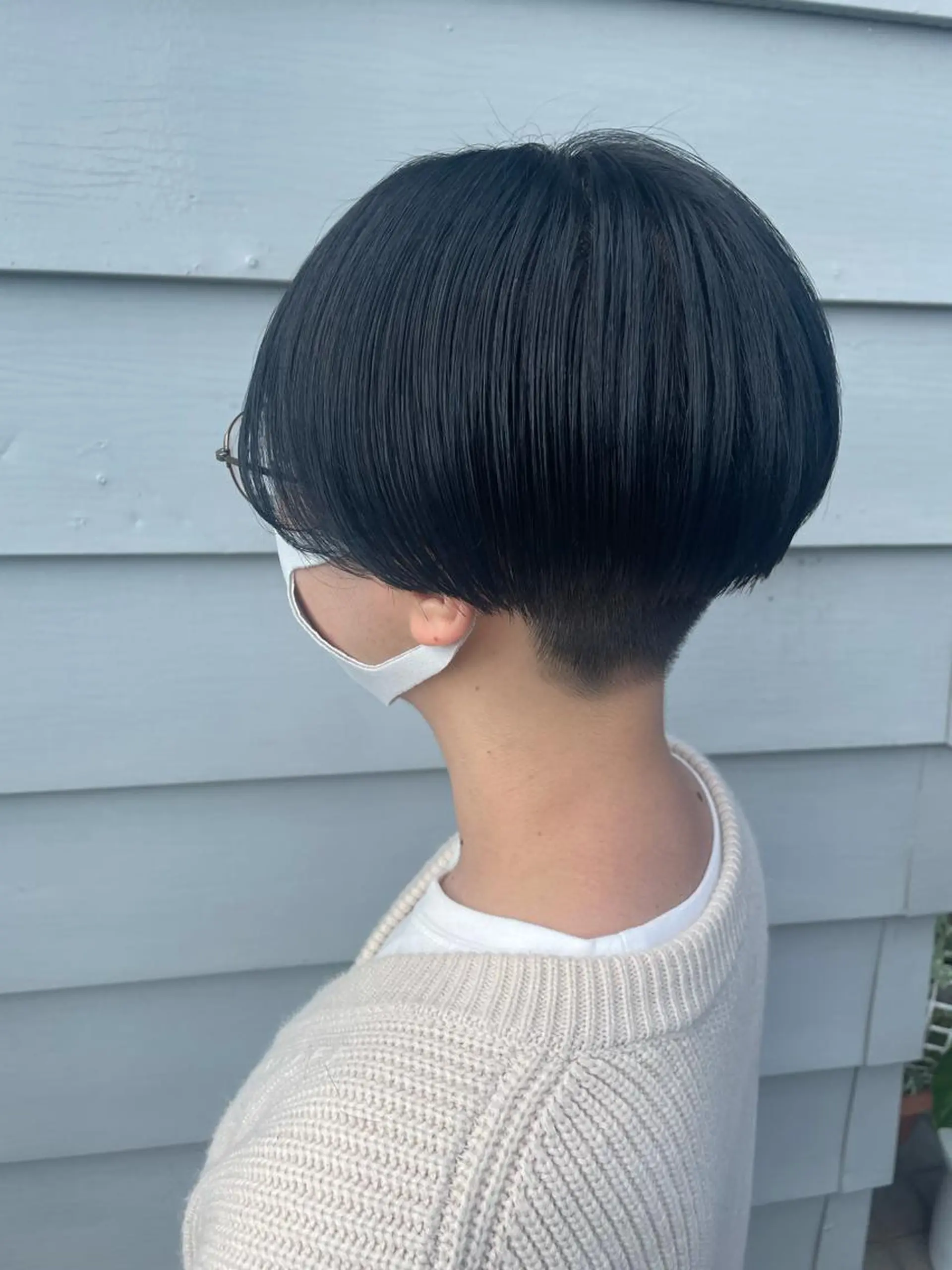 ショート カット ヘアカラー 塔崎 りこのヘアスタイル