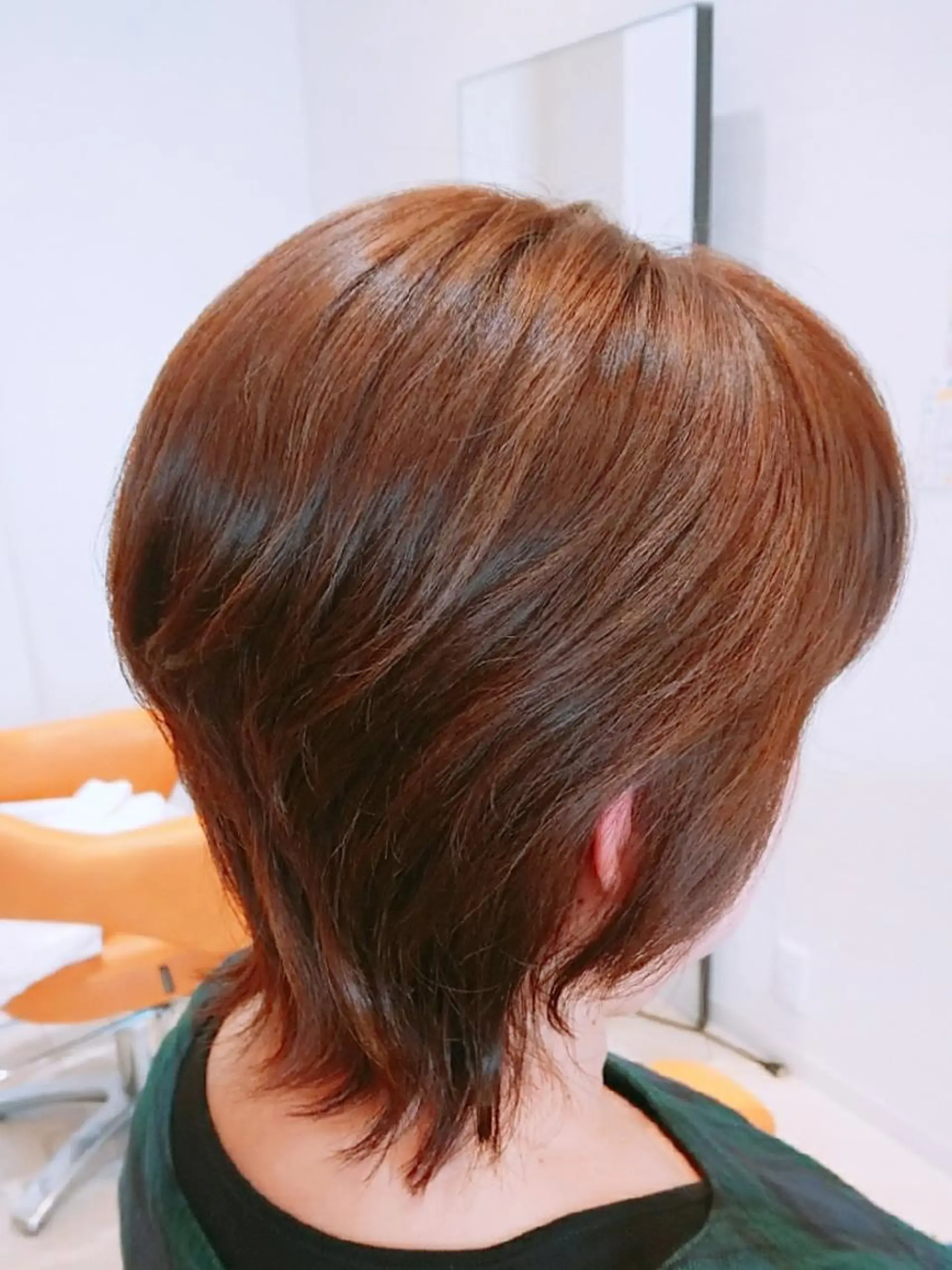 ミディアム ウルフカット 坂上 晴日のヘアスタイル