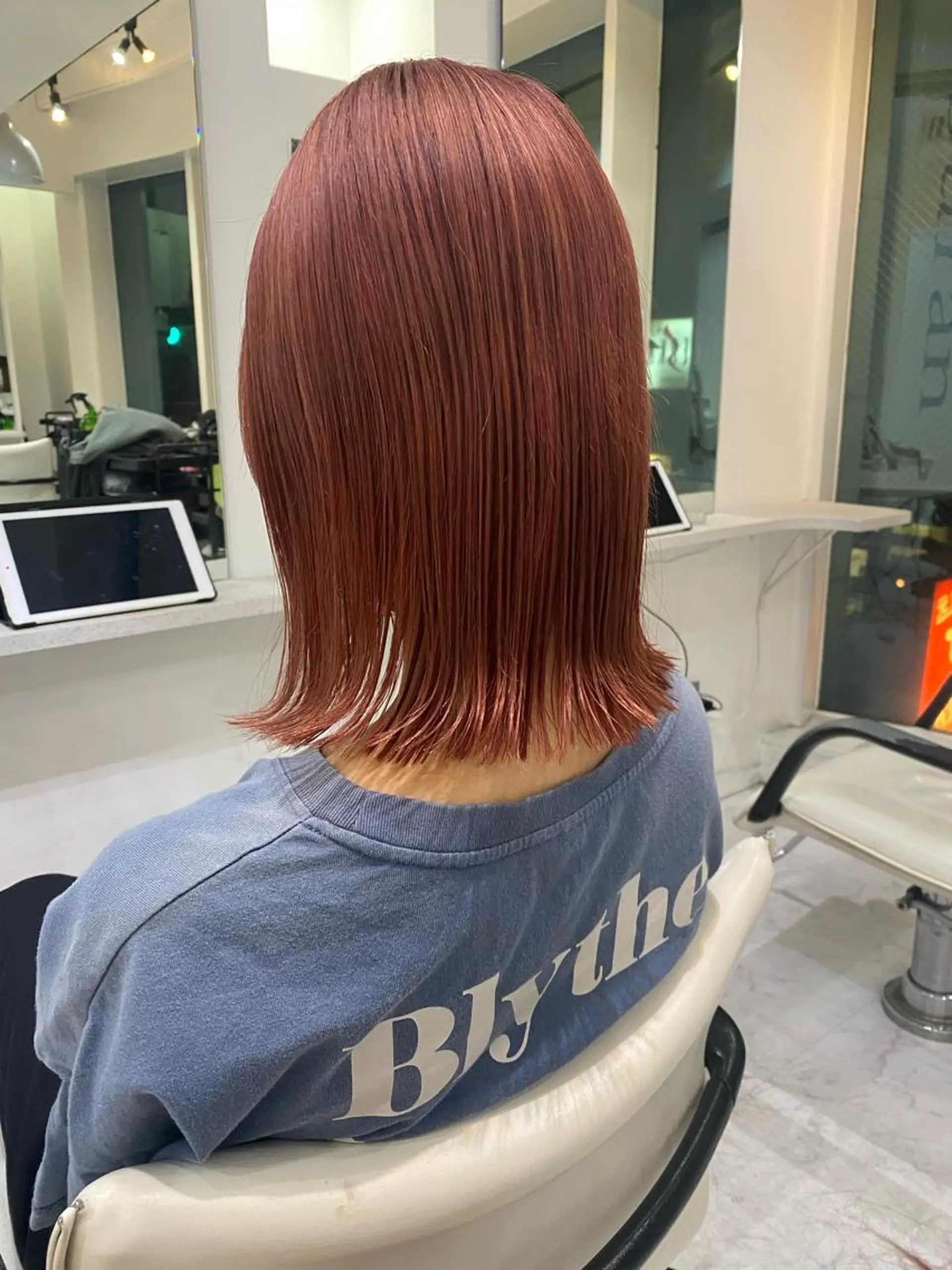 ショート 切りっぱなしボブ ボブ 🎀暖色カラー🎀 おかだみほのヘアスタイル