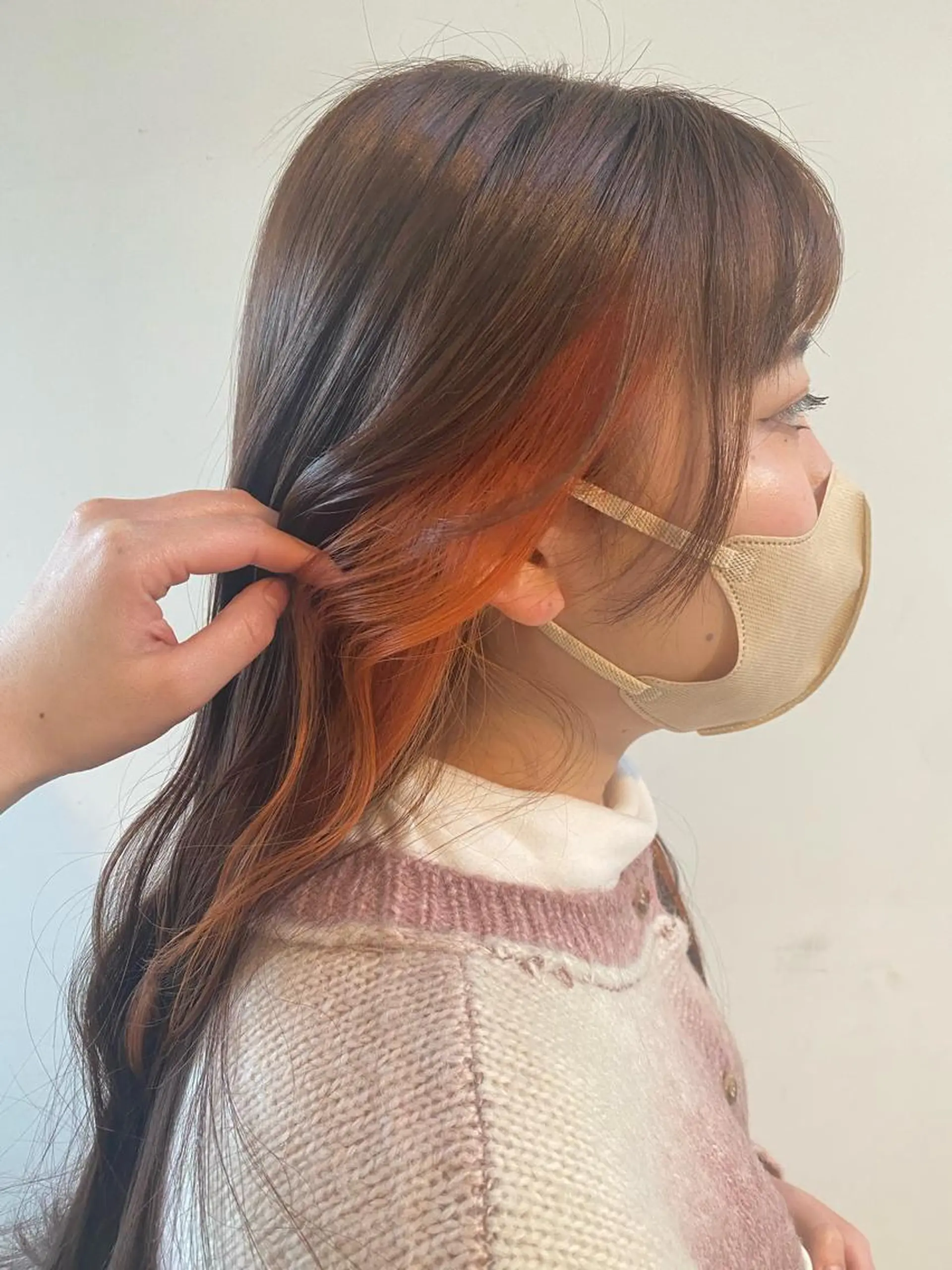 カラー ブリーチ イヤリングカラー 岡田 真弥のヘアスタイル