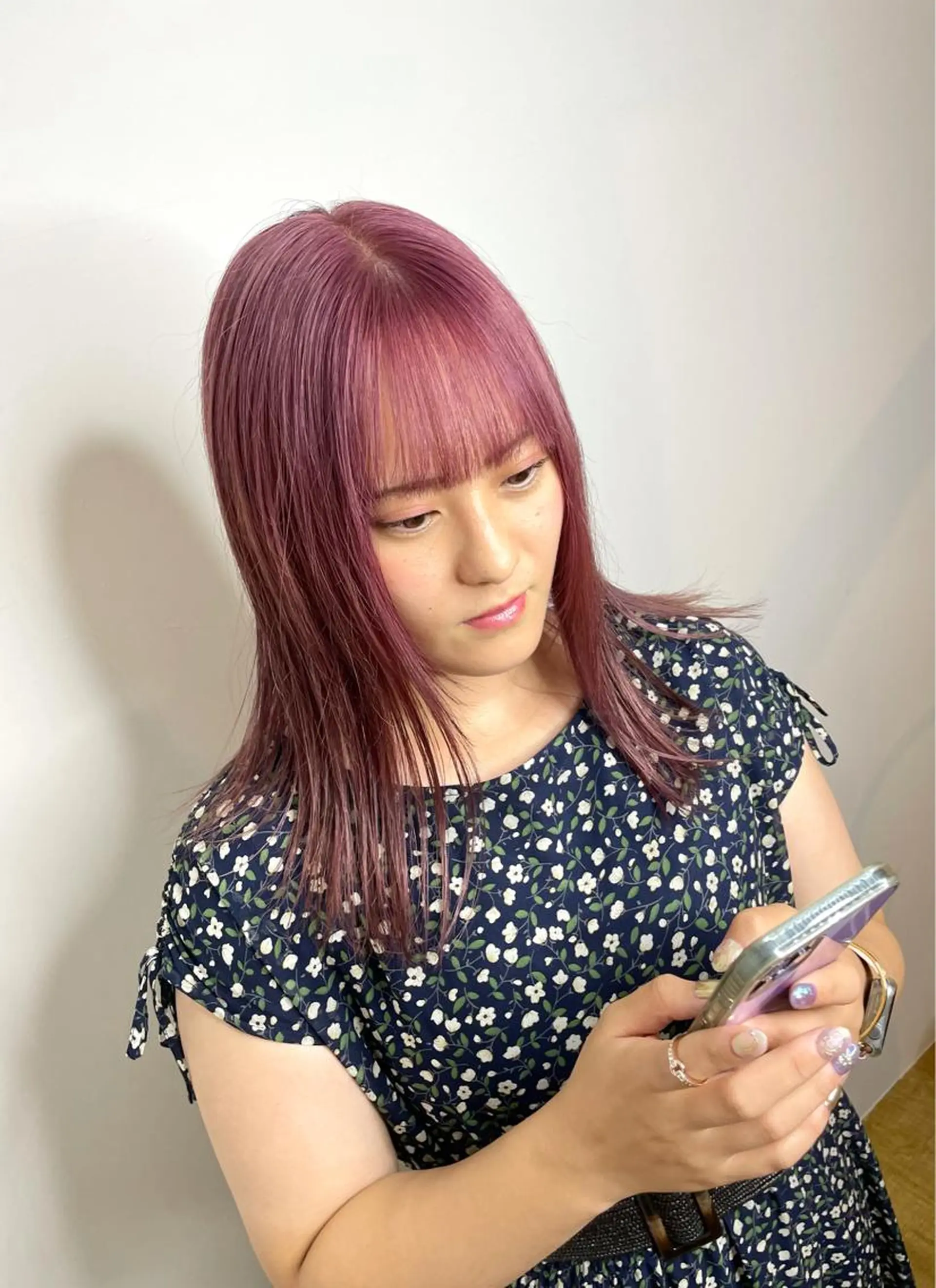 ロング ピンクラベンダー 渋谷 ミモザワークス タニグチヨシユキのヘアスタイル