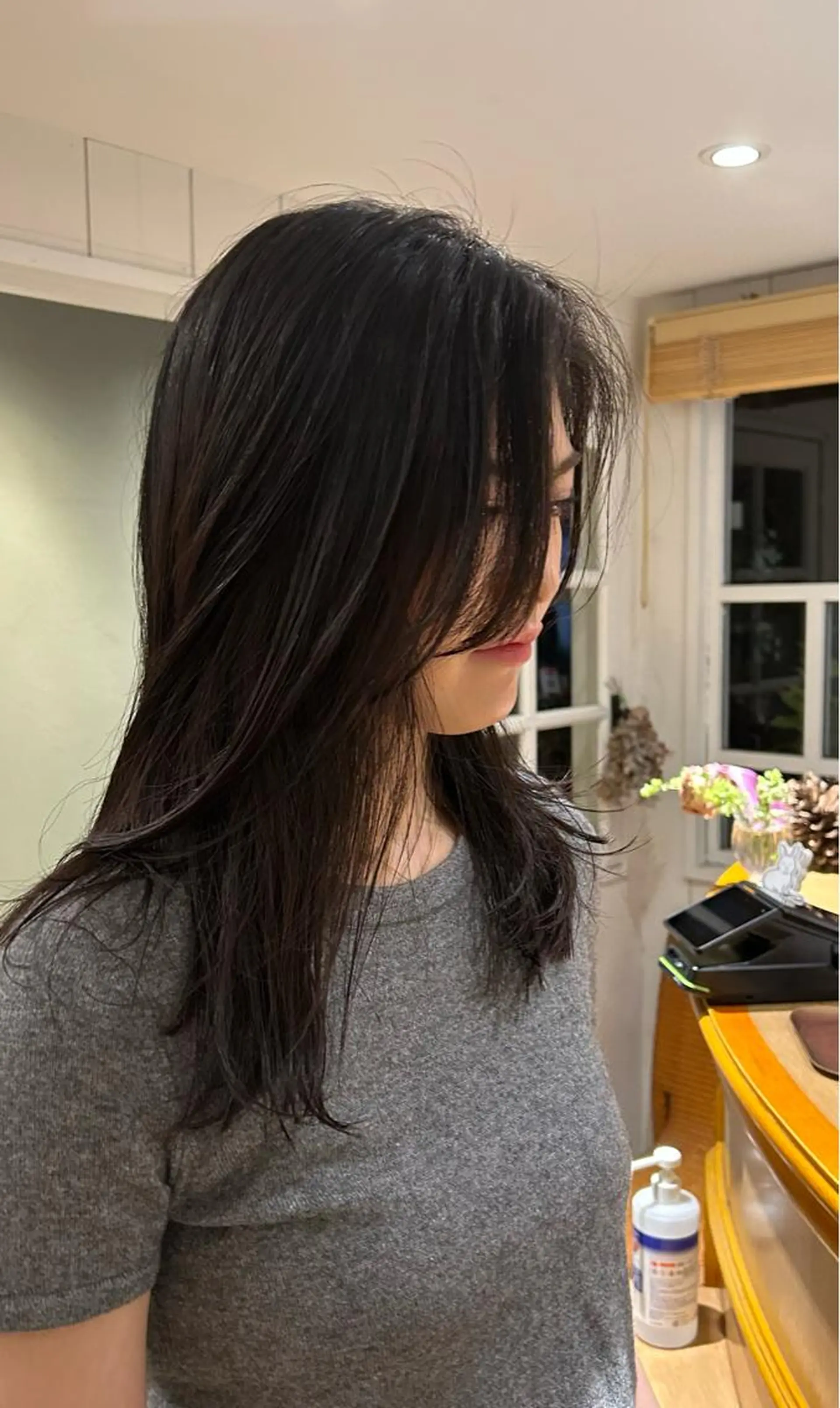 ミディアム レイヤーカット カット 募集🌿‬村岡夢咲のヘアスタイル