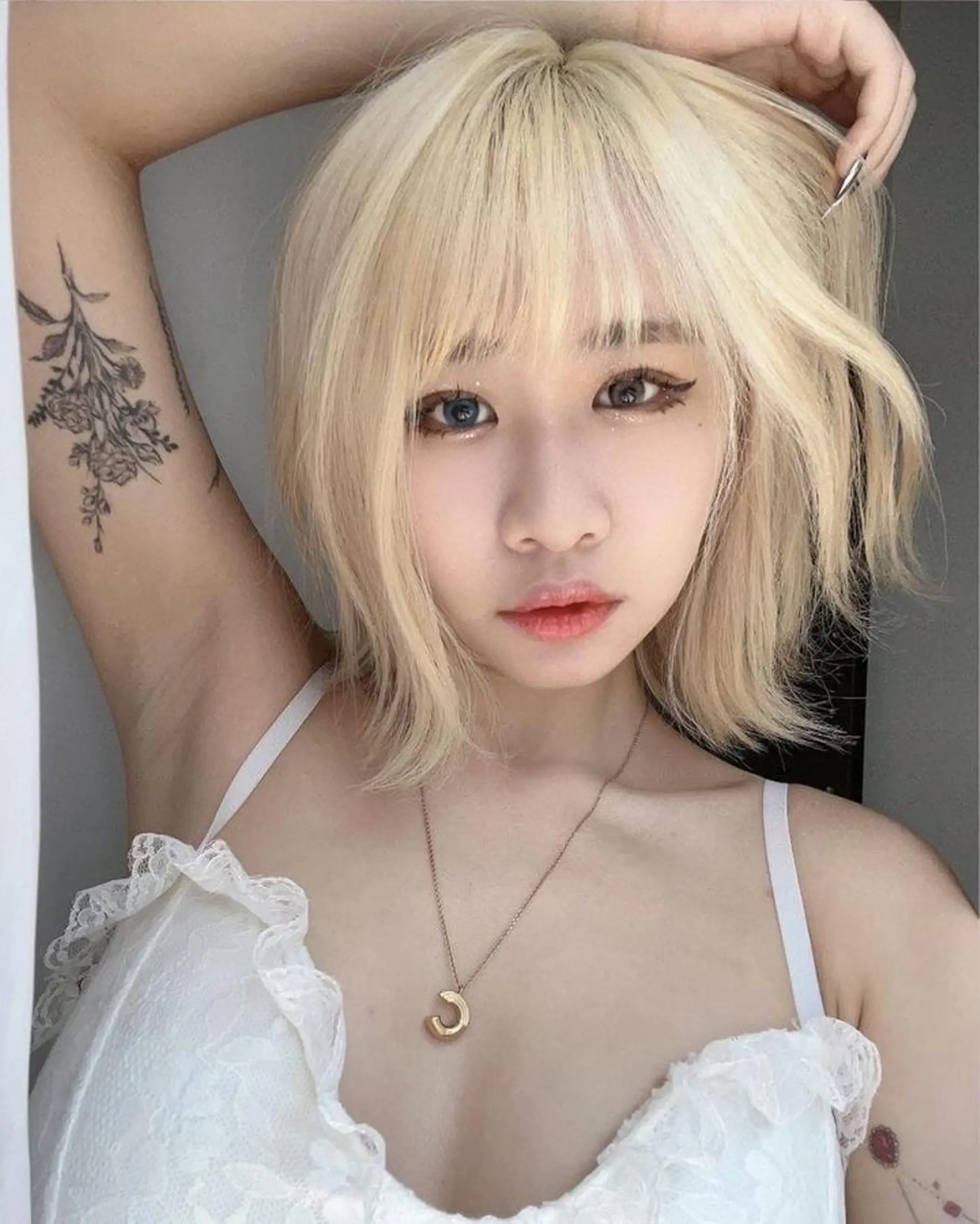 ショート カラー ブロンド ホワイトブロンド ainico.所属・髪質改善　艶髪✨ Teppeiのヘアスタイル